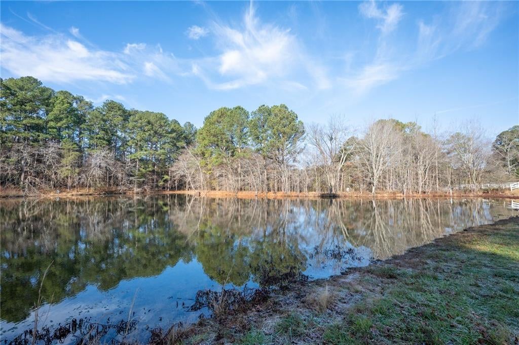 Calhoun, Georgia, 30701, United States, 4 Bedrooms Bedrooms, ,4 BathroomsBathrooms,Residential,For Sale,2005129