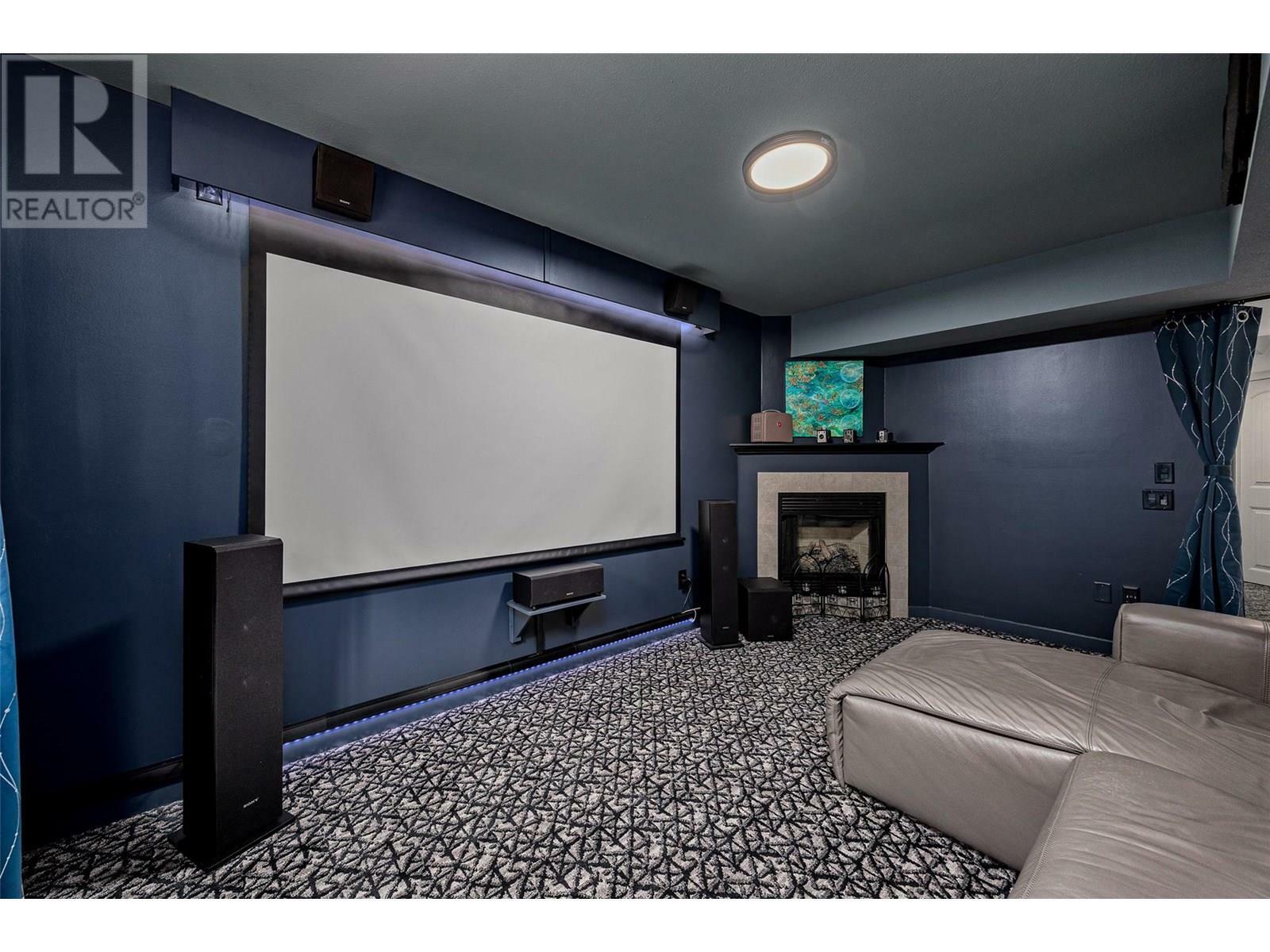 KELOWNA, British Columbia, V1V 2W3, CA, 4 Bedrooms Bedrooms, ,3 BathroomsBathrooms,Residential,For Sale,1882700