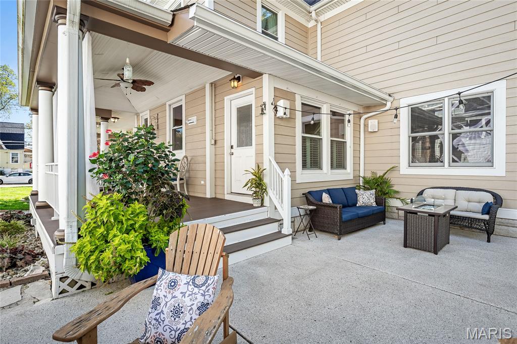 Kirkwood, Missouri, 63122, United States, 4 Bedrooms Bedrooms, ,4 BathroomsBathrooms,Residential,For Sale,1986224