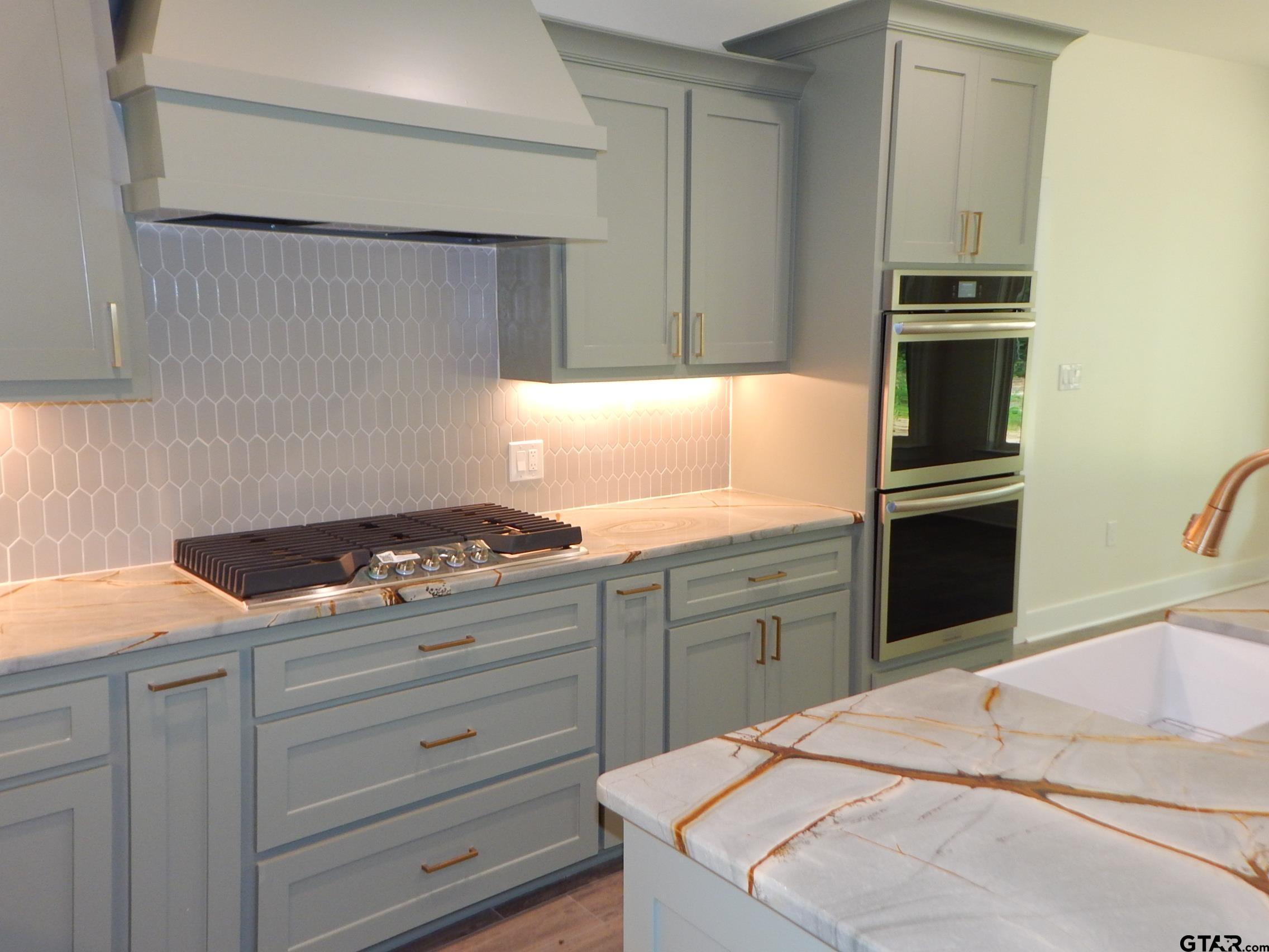 Gilmer, Texas, 75645, United States, 5 Bedrooms Bedrooms, ,3 BathroomsBathrooms,Residential,For Sale,1759847