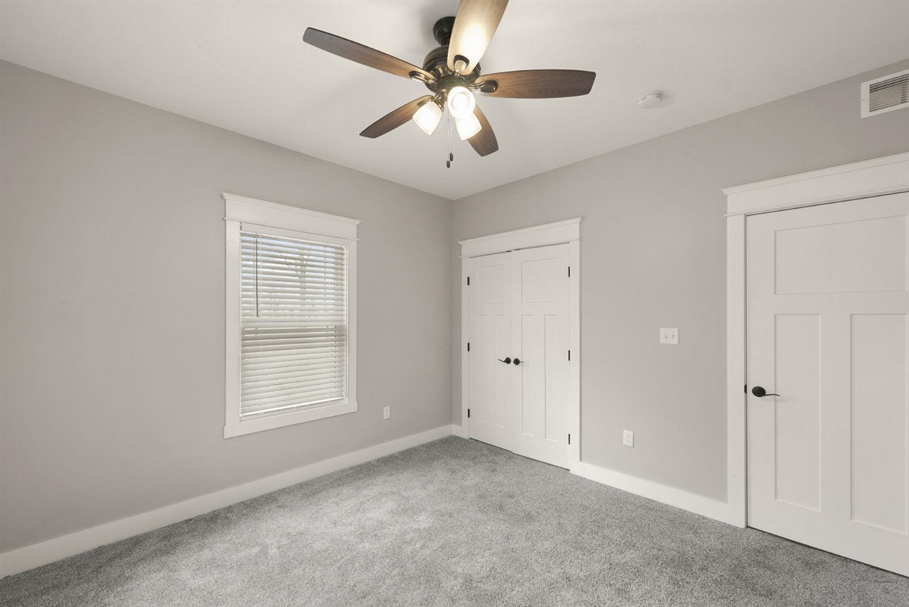 Smiths Grove, Kentucky, 42171, United States, 4 Bedrooms Bedrooms, ,3 BathroomsBathrooms,Residential,For Sale,1901805