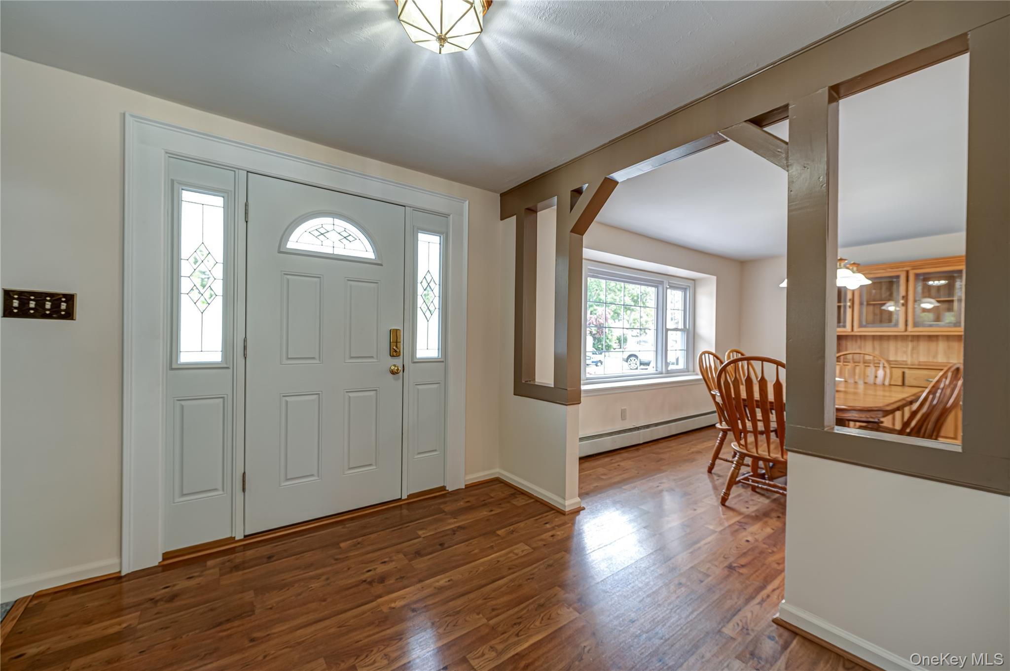  16 Sussex Lane, Lake Grove, NY, 11755 - 物件實景