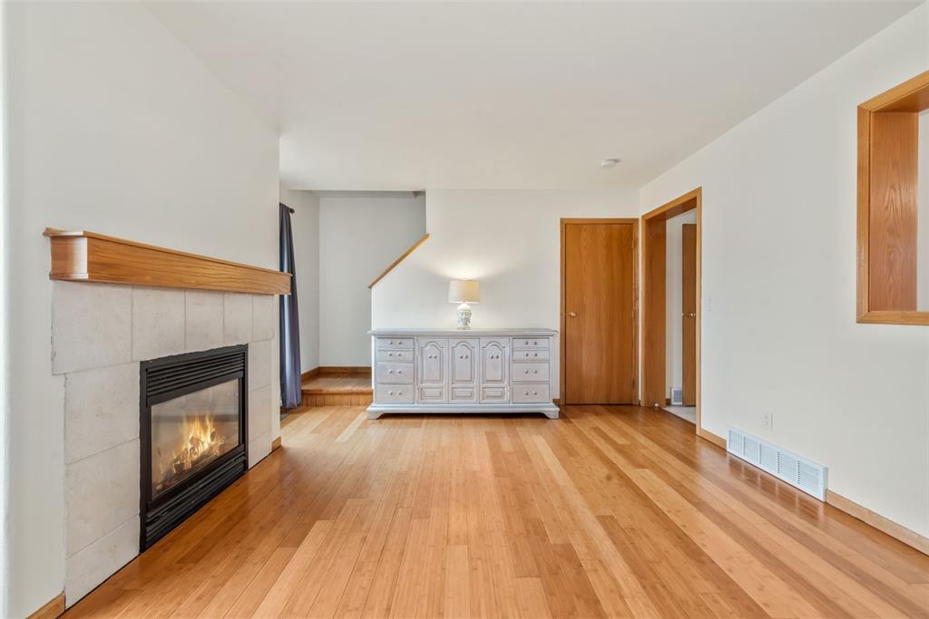 Steamboat Springs, Colorado, 80487, United States, 3 Bedrooms Bedrooms, ,2 BathroomsBathrooms,Residential,For Sale,2003476