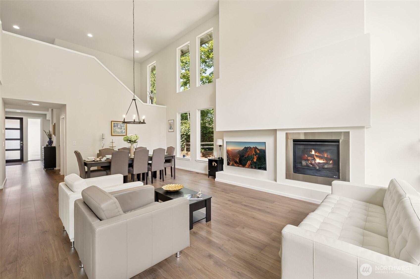 AUBURN, Washington, 98001, United States, 4 Bedrooms Bedrooms, ,4 BathroomsBathrooms,Residential,For Sale,1896068