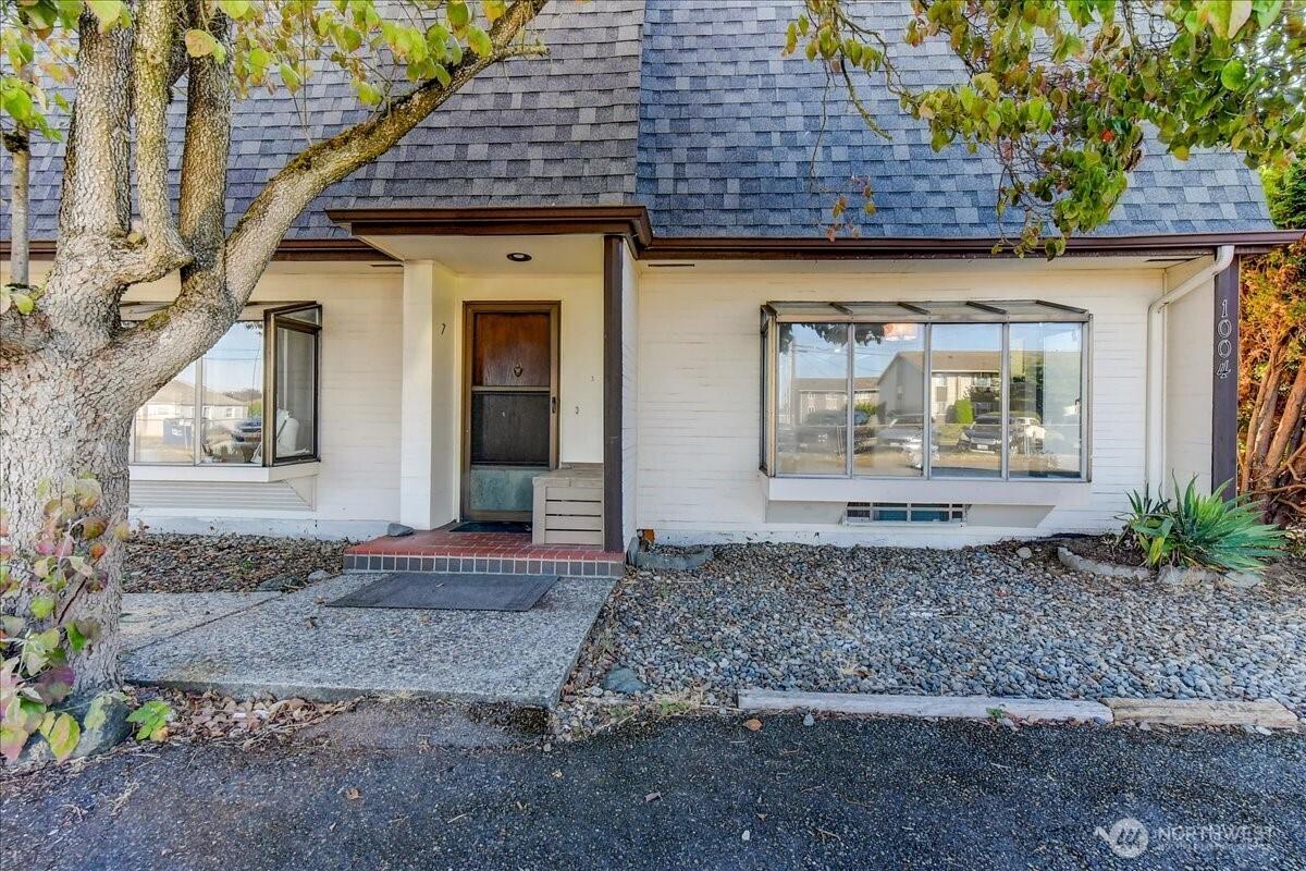 Columbia Ave, Marysville, WA 98270