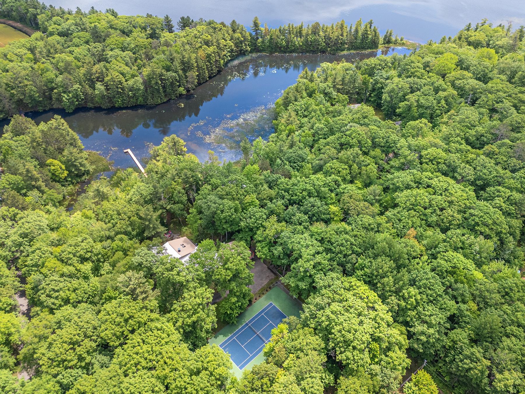 Manitowish Waters, Wisconsin, 54545, United States, 4 Bedrooms Bedrooms, ,3 BathroomsBathrooms,Residential,For Sale,1974750