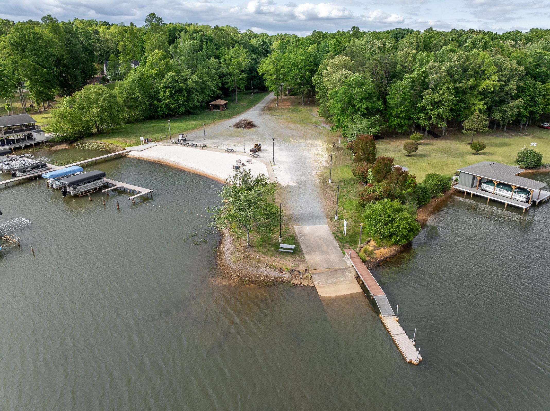  381 Shorewood Drive, Louisa, VA 23117 - 物件實景