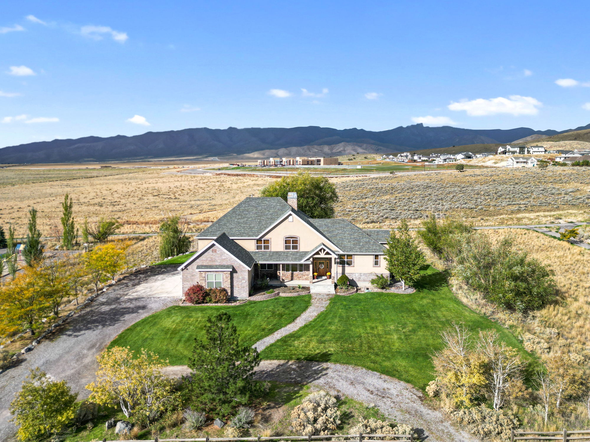 Eagle Mountain, Utah, 84005, United States, 6 Bedrooms Bedrooms, ,5 BathroomsBathrooms,Residential,For Sale,1990791