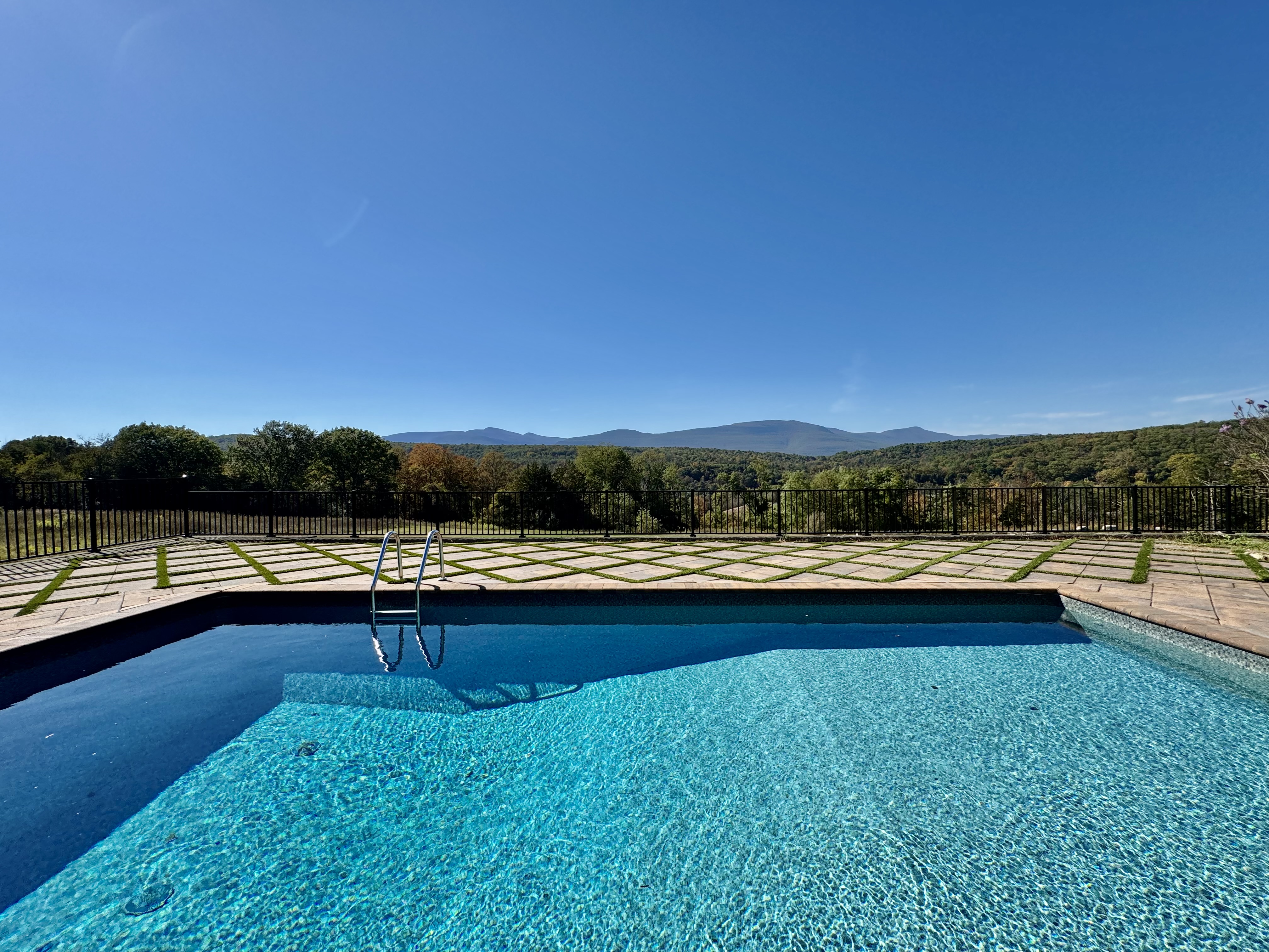 Catskill, New York, 12414, United States, 4 Bedrooms Bedrooms, ,3 BathroomsBathrooms,Residential,For Sale,1977487