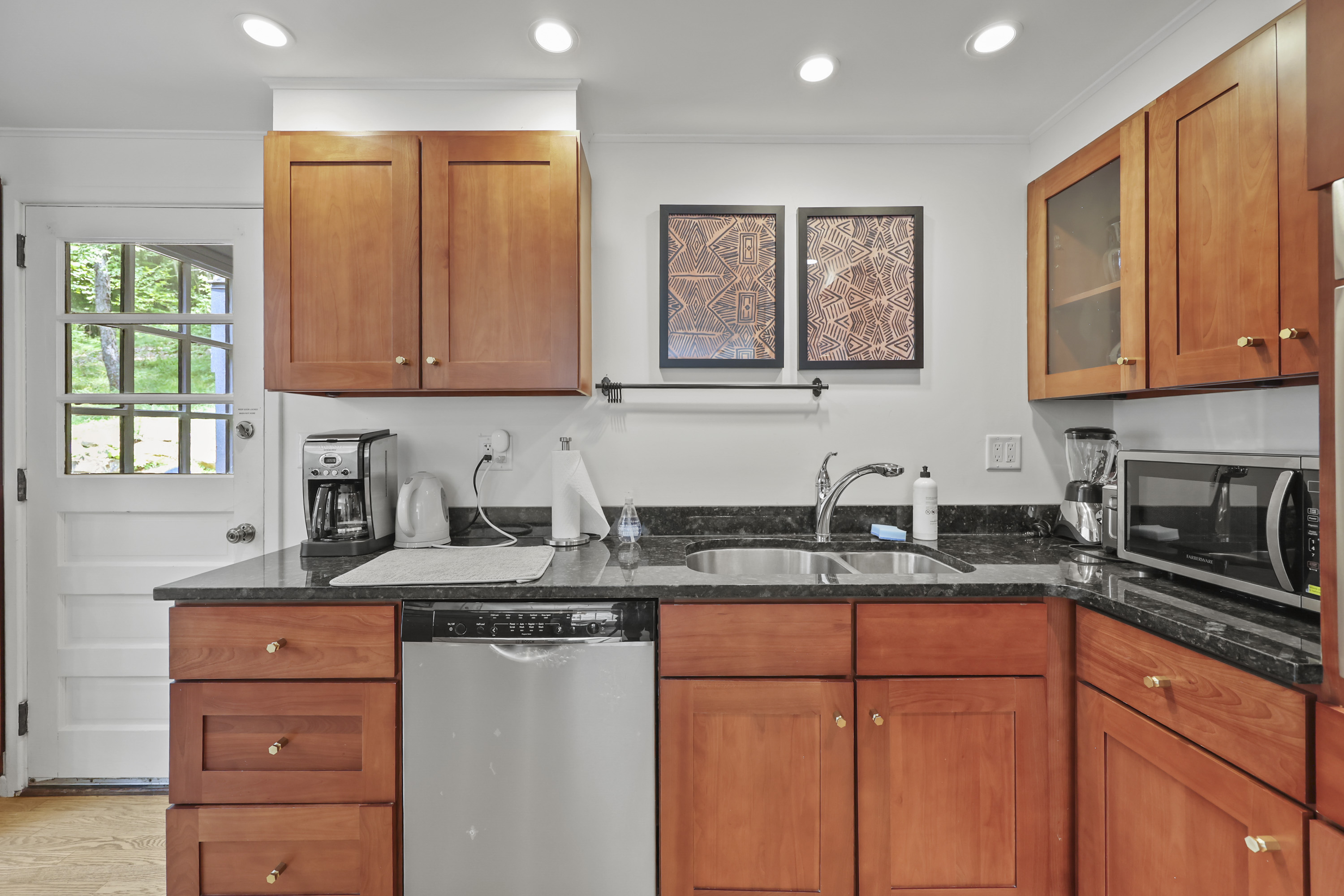  A Turnkey Berkshire Retreat Offering Style, Comfort, and an Exception Location - 物件實景