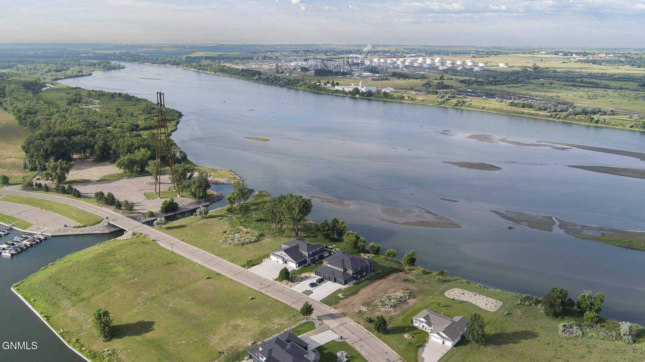 Bismarck, North Dakota, 58503, United States, 5 Bedrooms Bedrooms, ,3 BathroomsBathrooms,Residential,For Sale,1976834