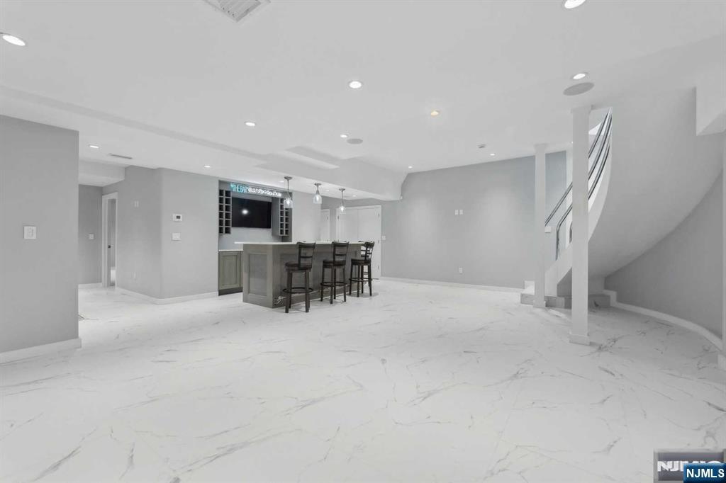 Alpine, New Jersey, 07620, United States, 6 Bedrooms Bedrooms, ,9 BathroomsBathrooms,Residential,For Sale,2000775