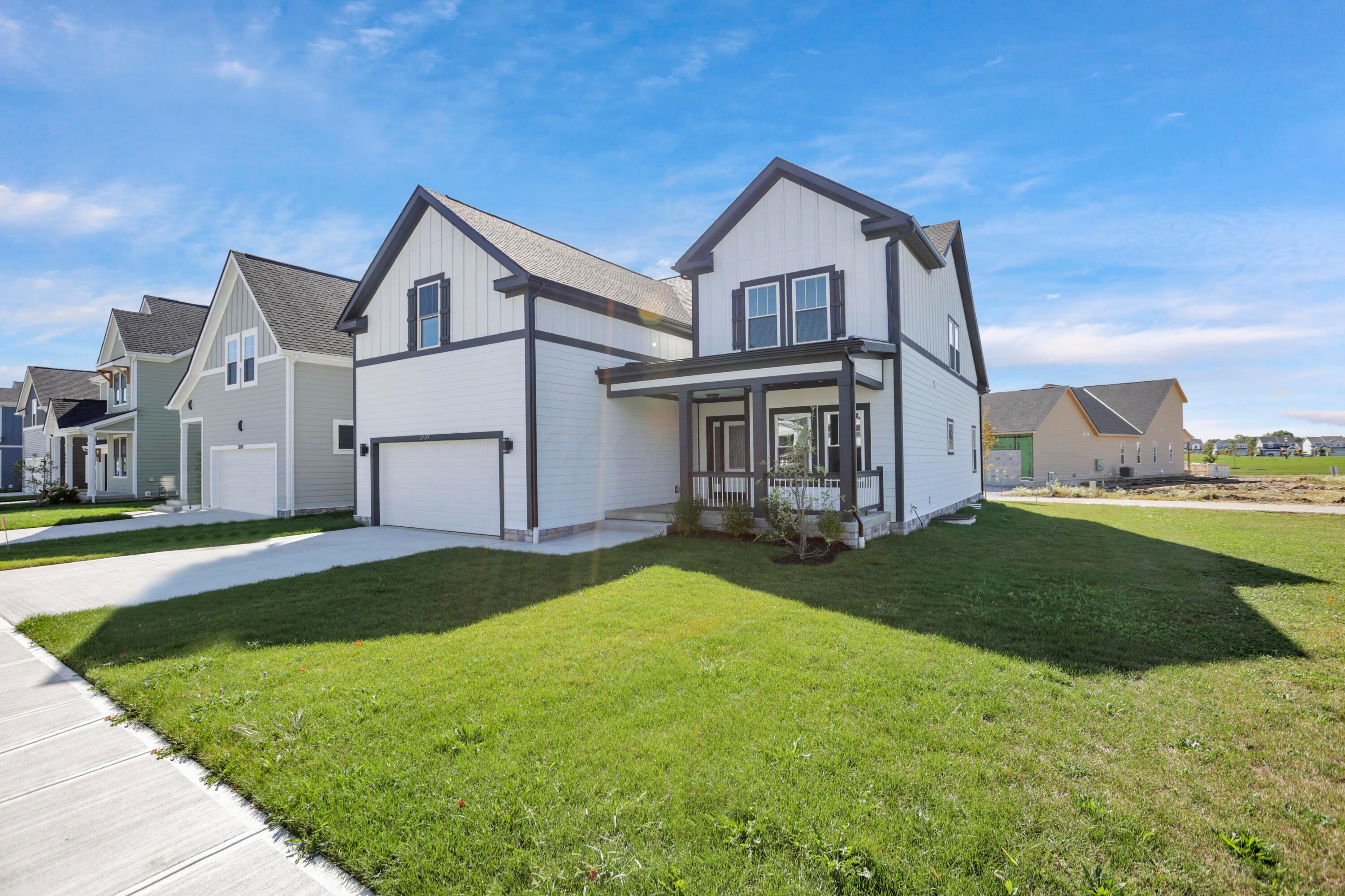 Grove City, Ohio, 43123, United States, 5 Bedrooms Bedrooms, ,4 BathroomsBathrooms,Residential,For Sale,1976085