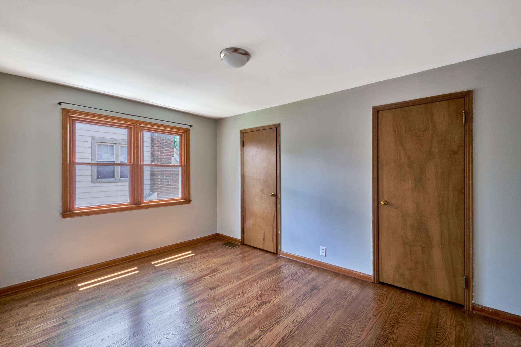  Four Bedroom Brick Cottage in Historic Butler-Tarkington - 物件實景