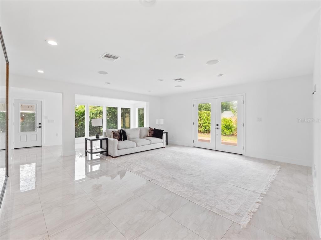 Belle Isle, Florida, 32812, United States, 3 Bedrooms Bedrooms, ,2 BathroomsBathrooms,Residential,For Sale,1995794