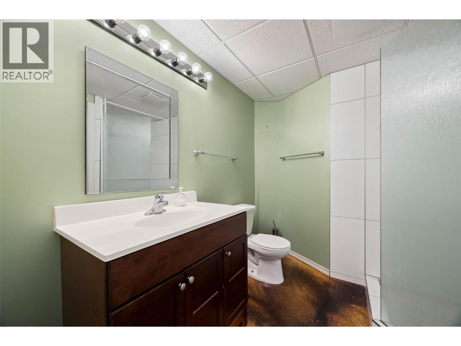 KAMLOOPS, British Columbia, V1S 1X9, CA, 4 Bedrooms Bedrooms, ,2 BathroomsBathrooms,Residential,For Sale,1950307