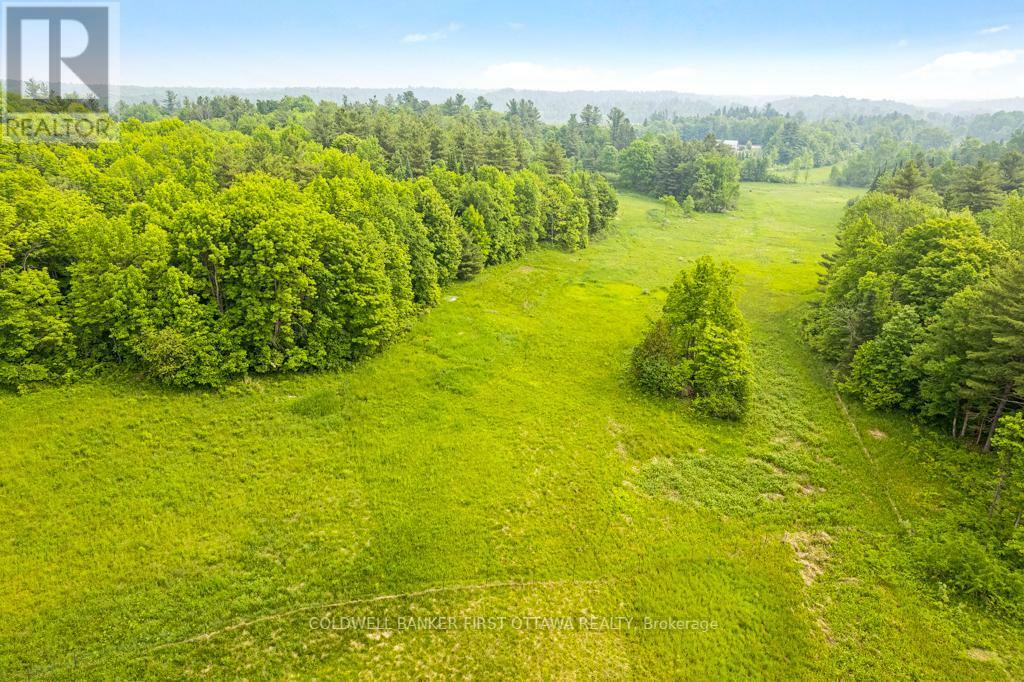 TAY VALLEY, Ontario, K0H 2B0, CA, 2 Bedrooms Bedrooms, ,1 BathroomBathrooms,Residential,For Sale,1866349
