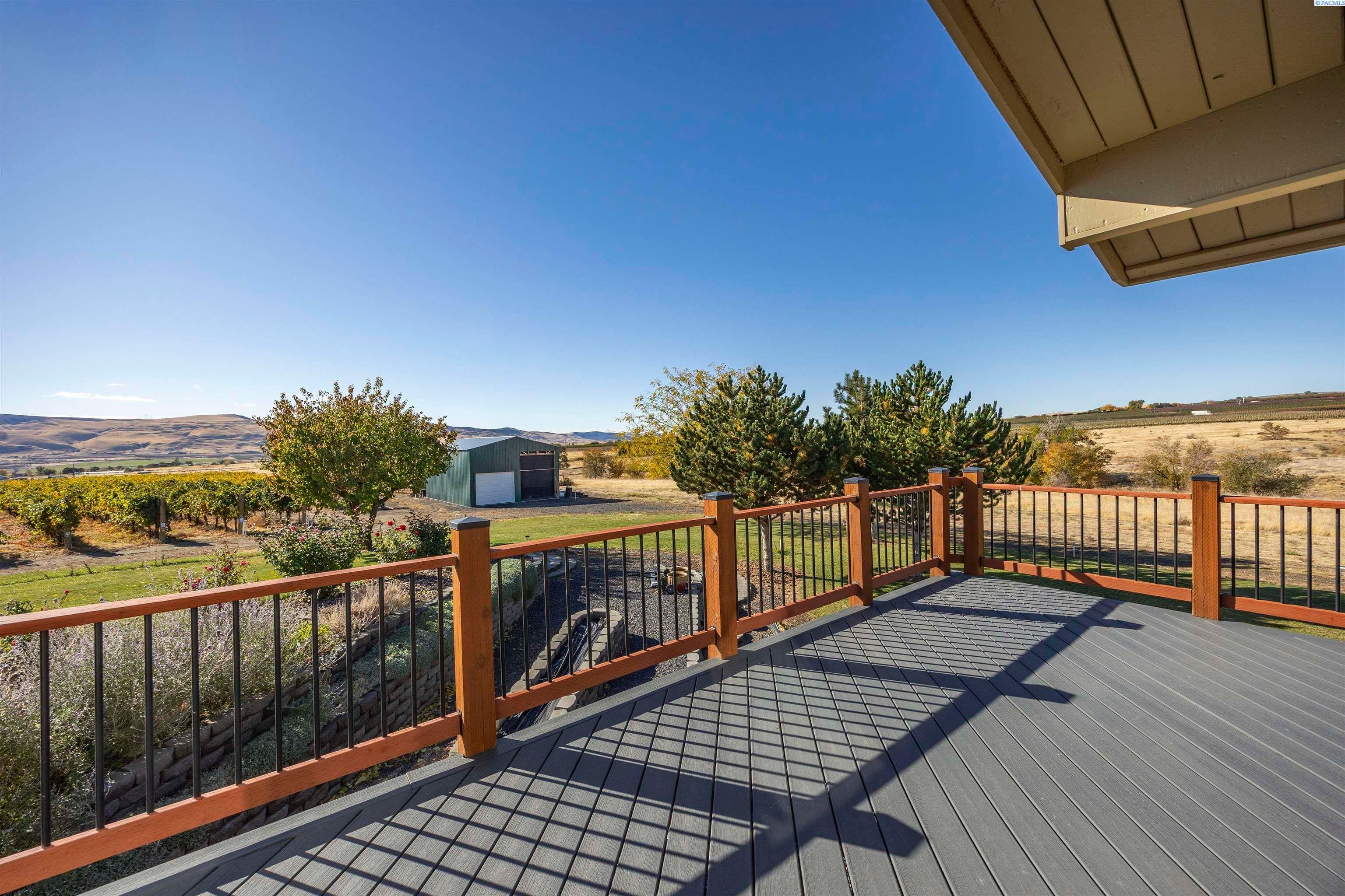 Benton City, Washington, 99320, United States, 3 Bedrooms Bedrooms, ,2 BathroomsBathrooms,Residential,For Sale,1992566