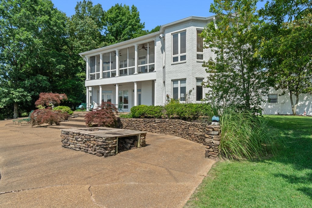 OXFORD, Mississippi, 38655, United States, 5 Bedrooms Bedrooms, ,6 BathroomsBathrooms,Residential,For Sale,1858310