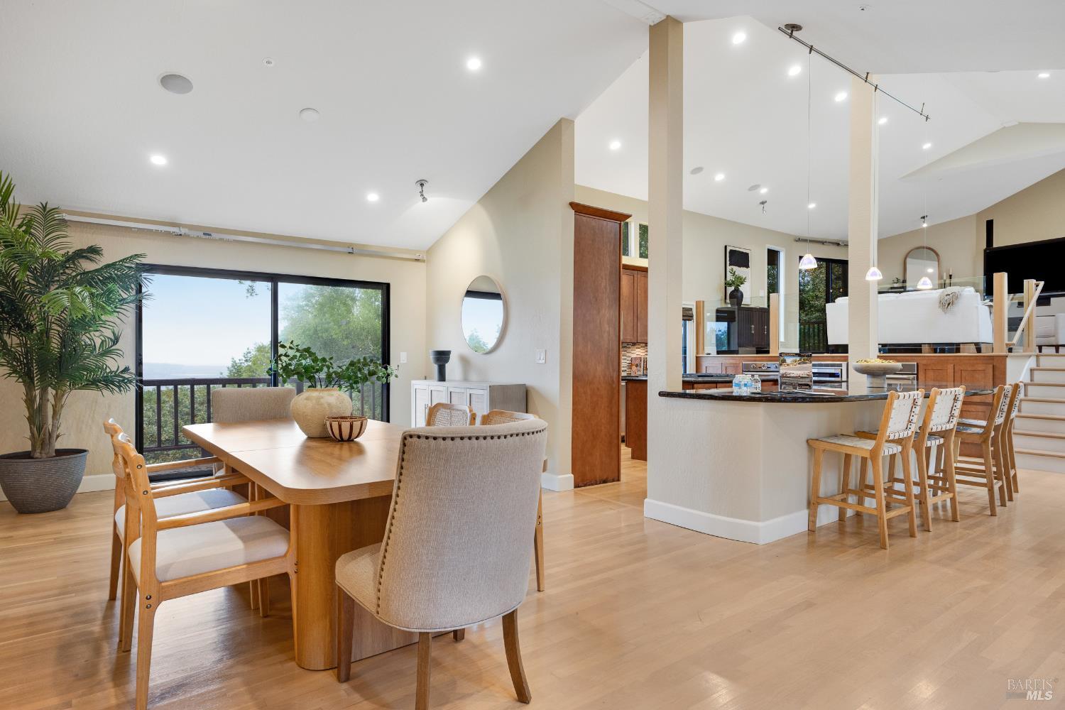 Novato, California, 94947, United States, 5 Bedrooms Bedrooms, ,5 BathroomsBathrooms,Residential,For Sale,2009754