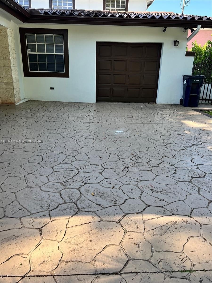 Miami, Florida, 33155, United States, 6 Bedrooms Bedrooms, ,4 BathroomsBathrooms,Residential,For Sale,1979278