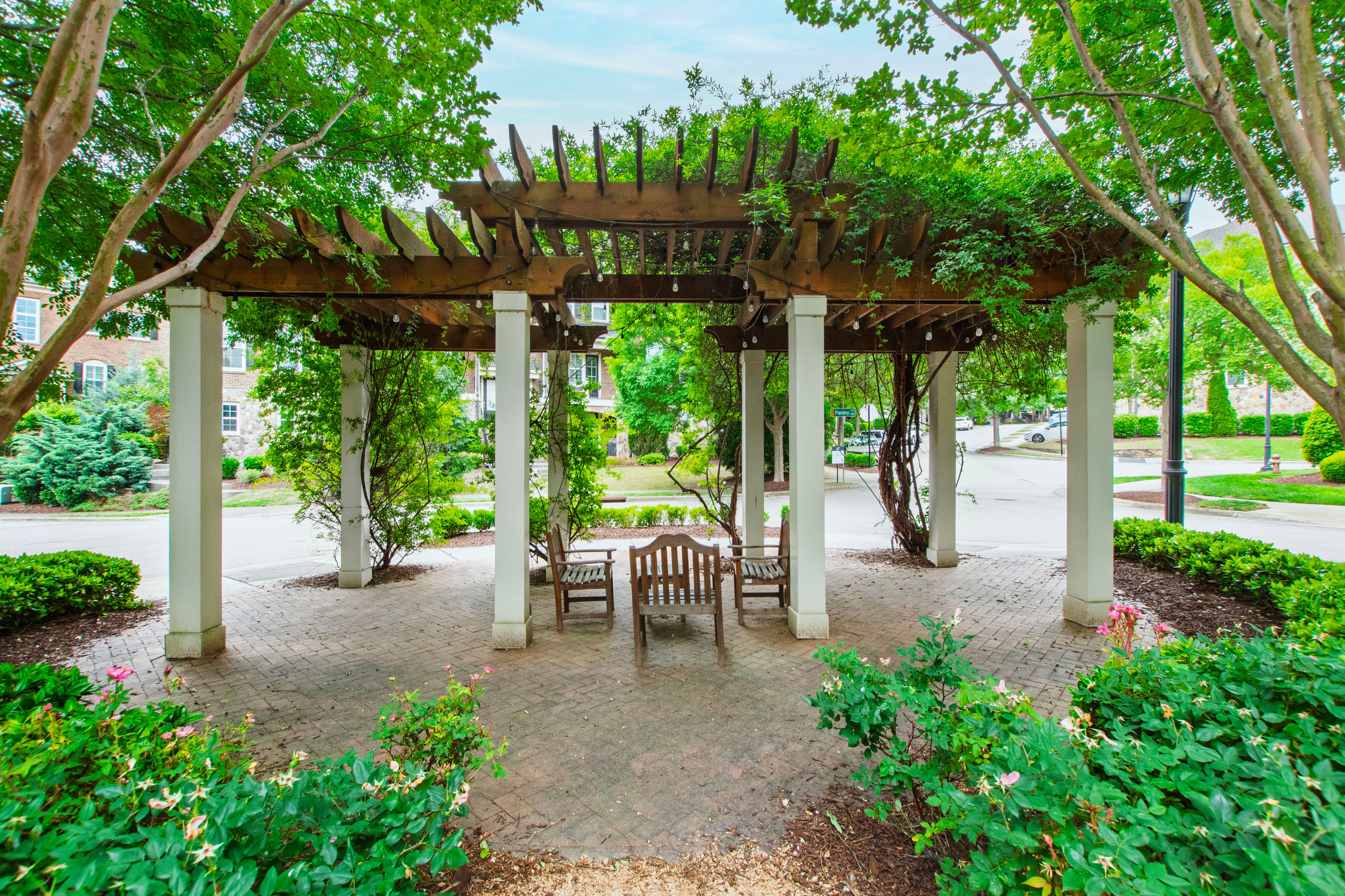  333 Allister Drive, Raleigh, NC 27609 - 物件實景