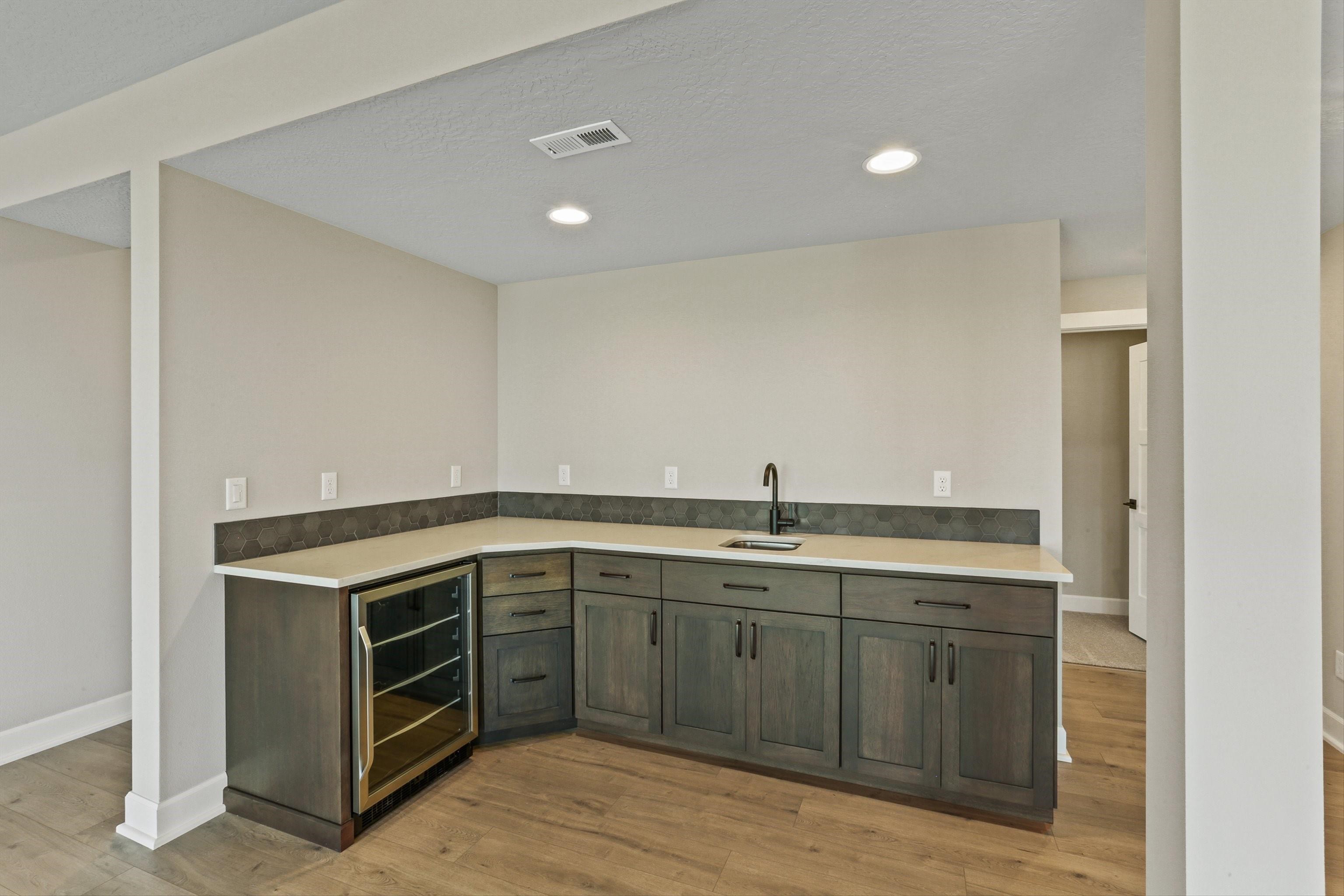 Spokane, Washington, 99223, United States, 5 Bedrooms Bedrooms, ,4 BathroomsBathrooms,Residential,For Sale,1999672