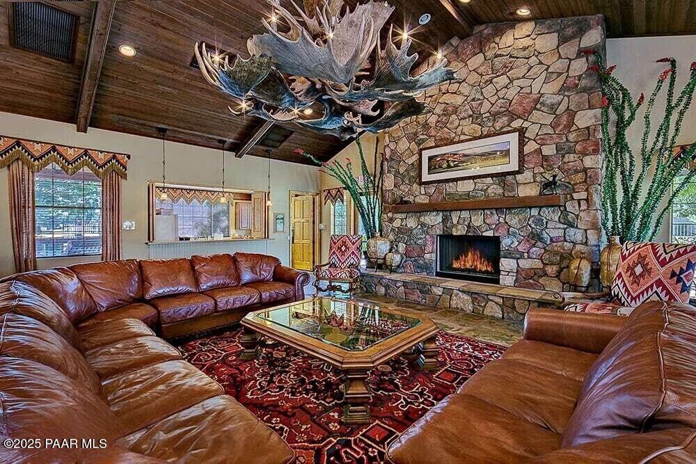 Prescott Valley, Arizona, 86315, United States, 4 Bedrooms Bedrooms, ,3 BathroomsBathrooms,Residential,For Sale,2000997