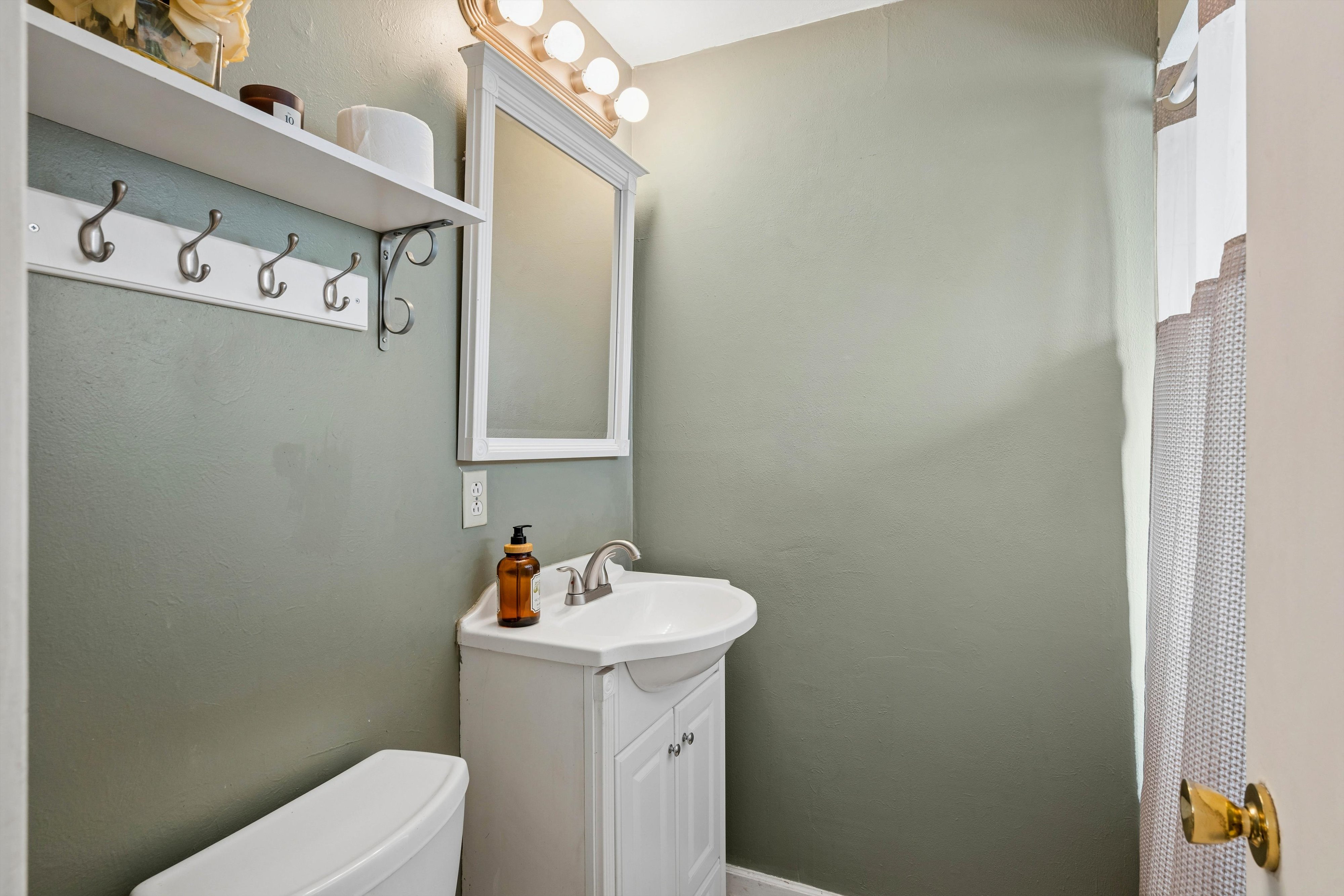  Welcome to 2900 South Jay Street - 物件實景