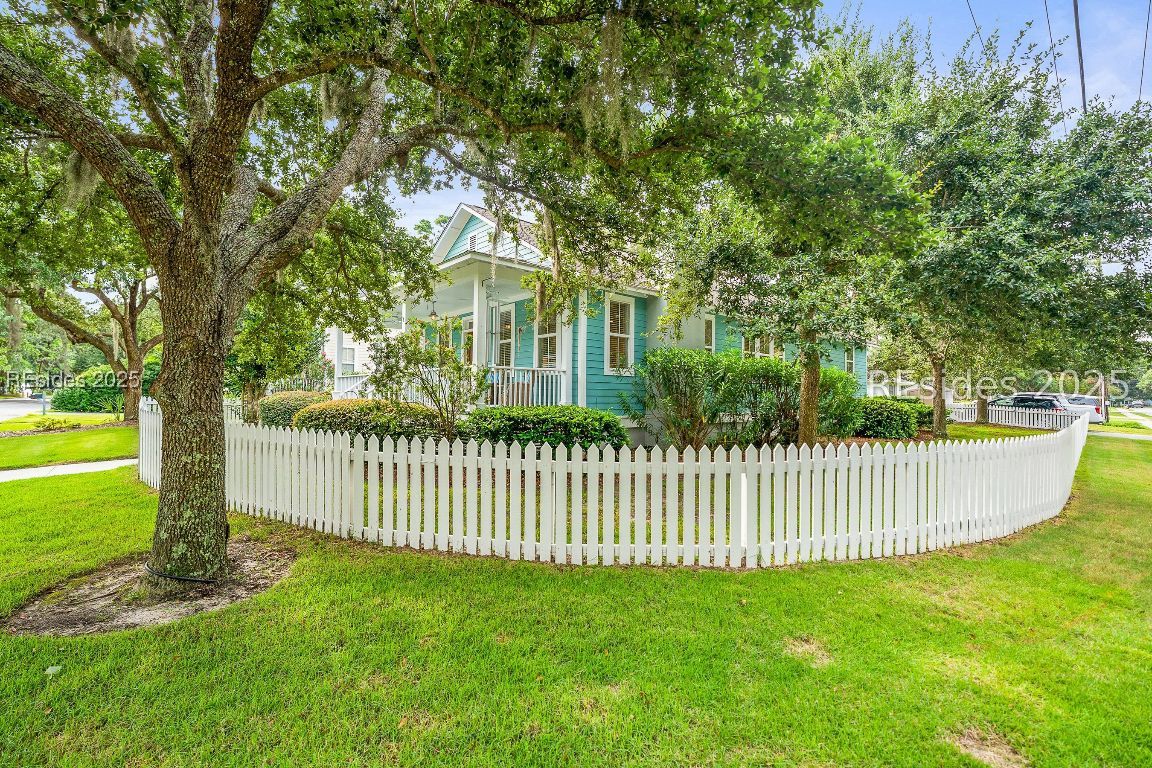 Beaufort, South Carolina, 29902, United States, 3 Bedrooms Bedrooms, ,Residential,For Sale,1906126
