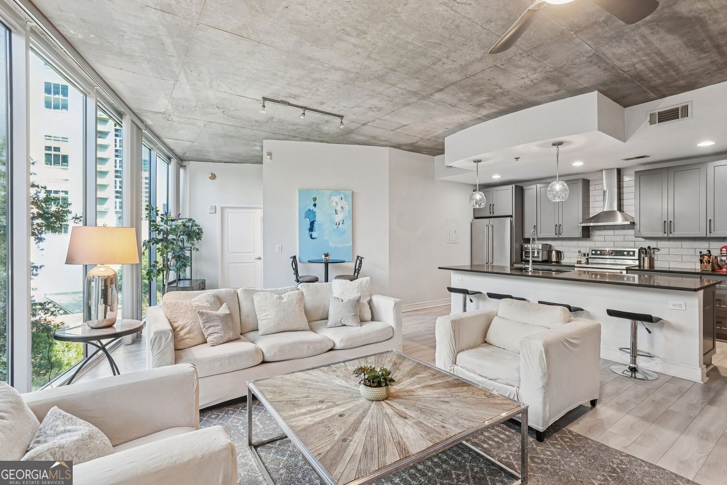 Atlanta, Georgia, 30309, United States, 2 Bedrooms Bedrooms, ,2 BathroomsBathrooms,Residential,For Sale,1964227