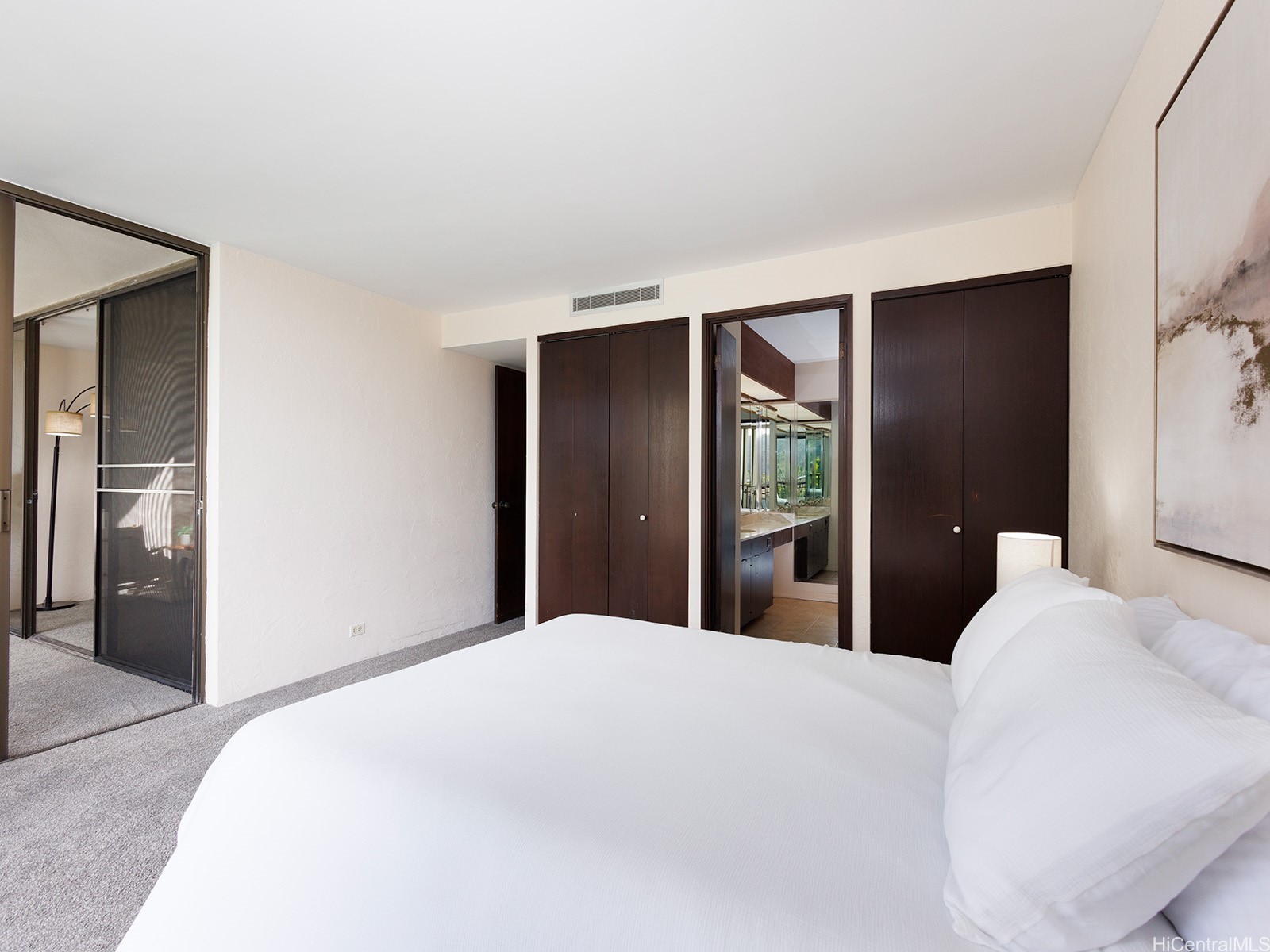 Honolulu, Hawaii, 96825, United States, 2 Bedrooms Bedrooms, ,2 BathroomsBathrooms,Residential,For Sale,1987503