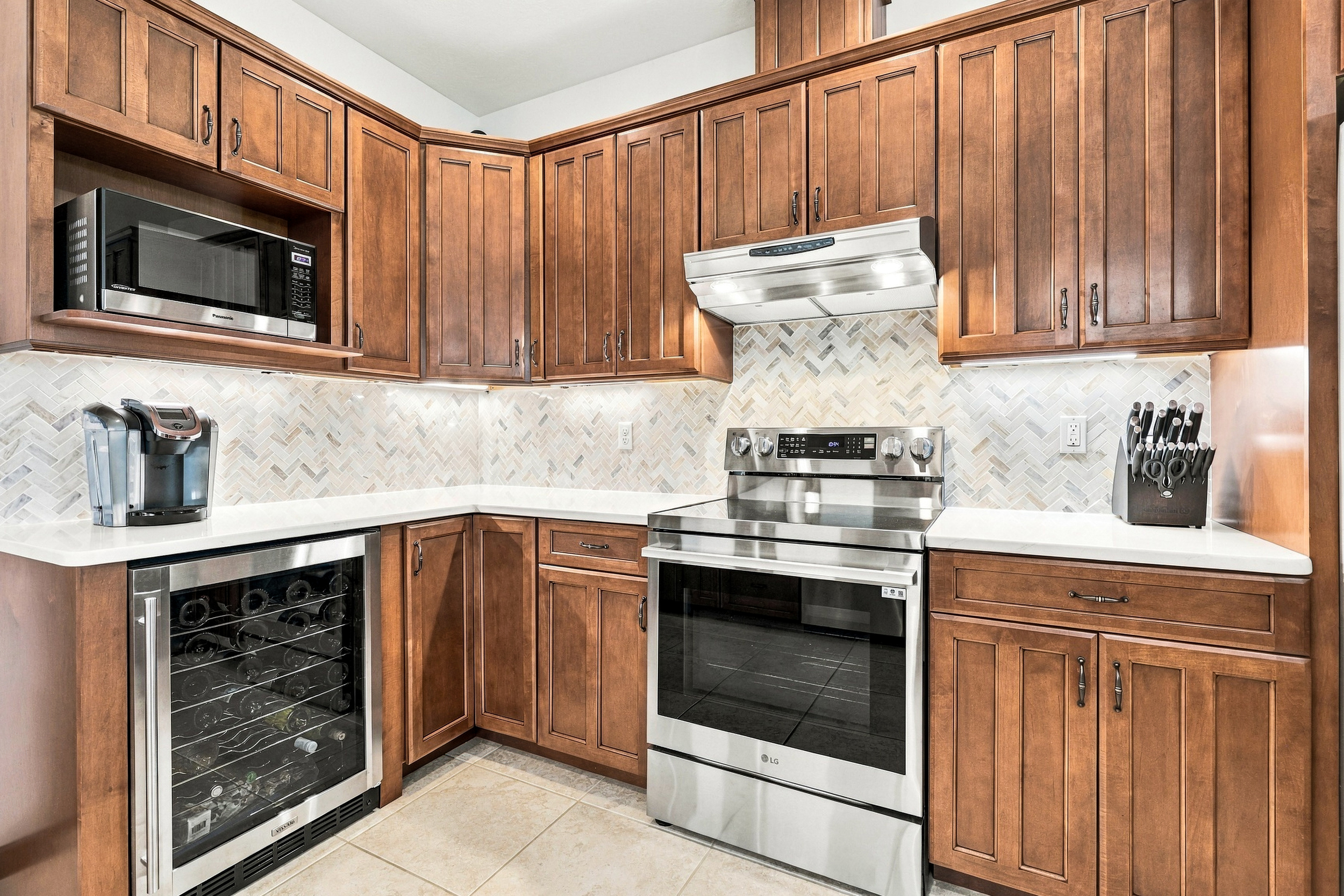  1.25 acres w vineyard views/mountain custom home - 物件實景