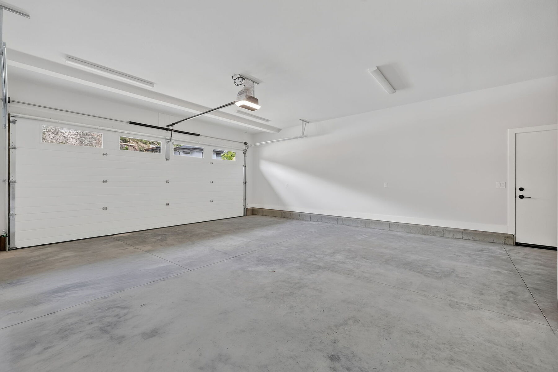  Stylish New Home - 物件實景