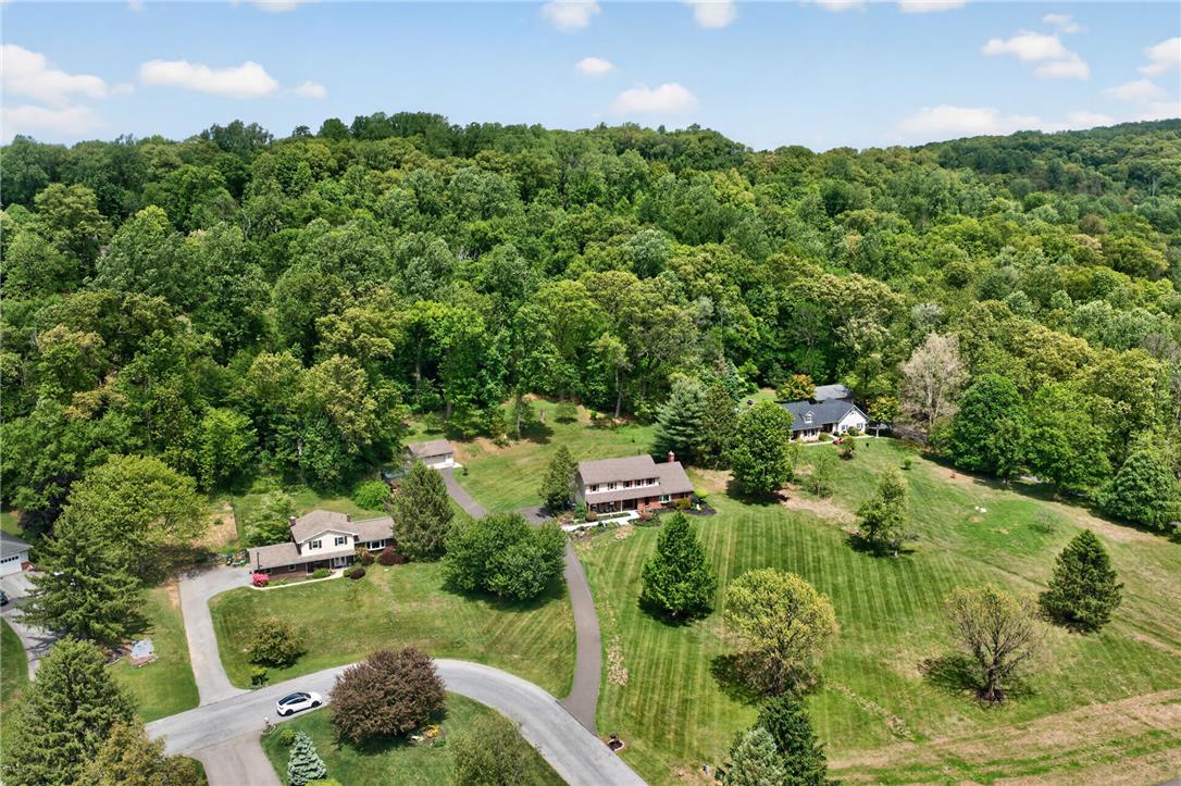 Lower Saucon Twp, Pennsylvania, 18055, United States, 5 Bedrooms Bedrooms, ,4 BathroomsBathrooms,Residential,For Sale,2048315