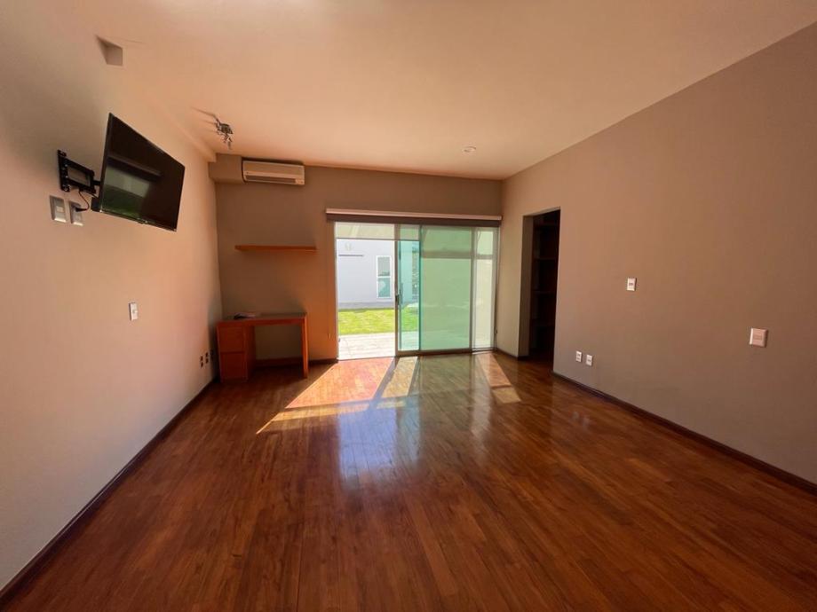 Avellanos, Corregidora, Querétaro, 76904, Mexico, 5 Bedrooms Bedrooms, ,5 BathroomsBathrooms,Residential,For Sale,Avellanos,1620324