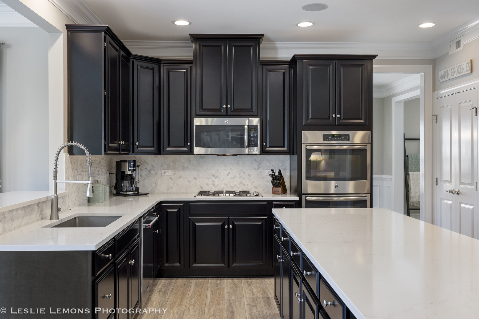 Naperville, Illinois, 60564, United States, 4 Bedrooms Bedrooms, ,5 BathroomsBathrooms,Residential,For Sale,1932801