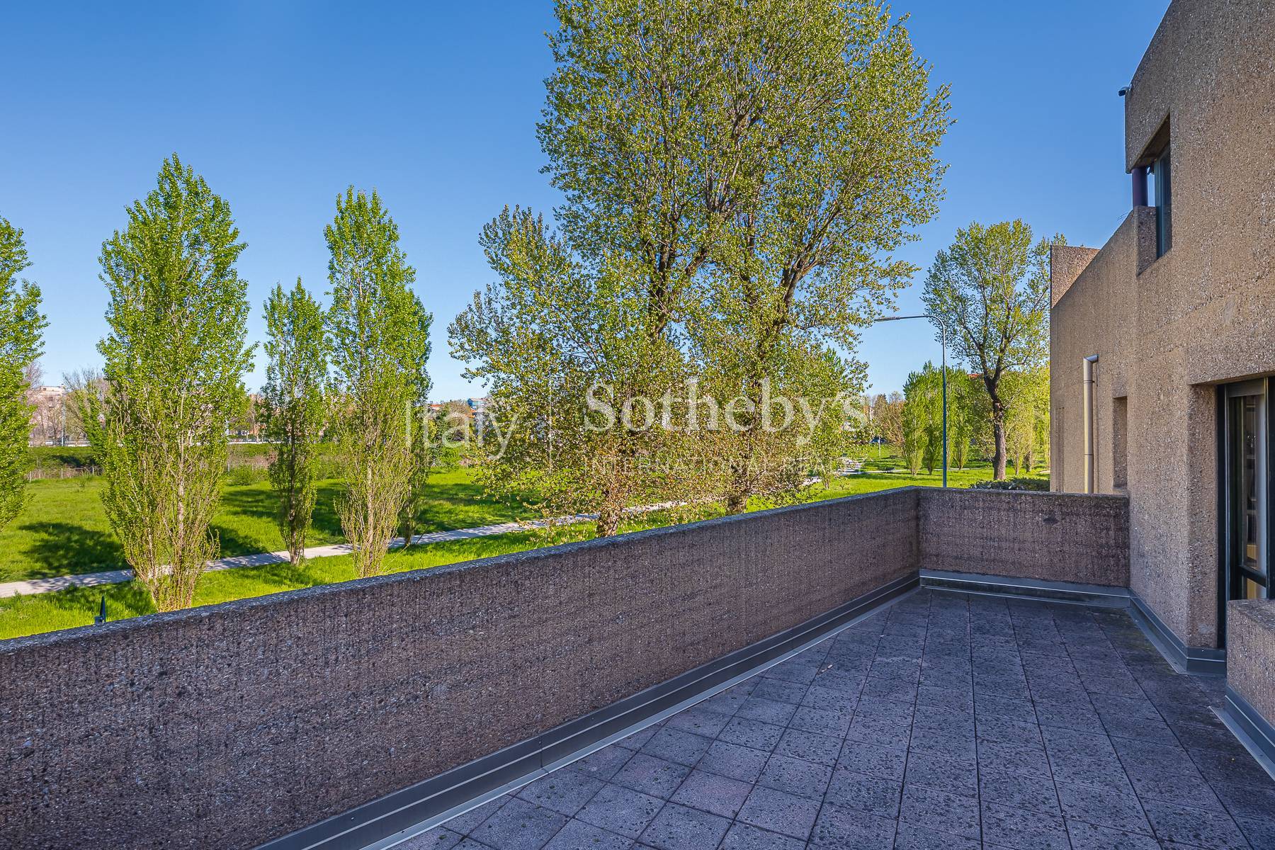  Designer villa surrounded by greenery - 物件實景