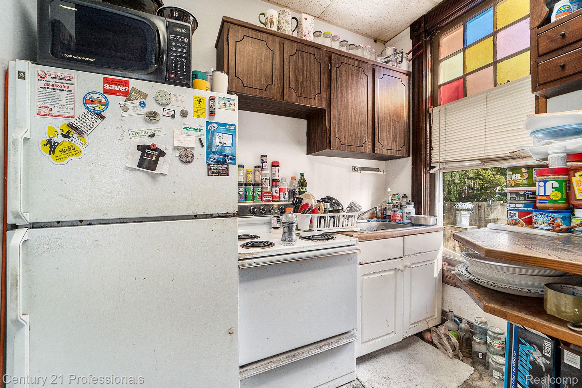 Rochester, Michigan, 48307, United States, ,4 BathroomsBathrooms,Residential,For Sale,1983342