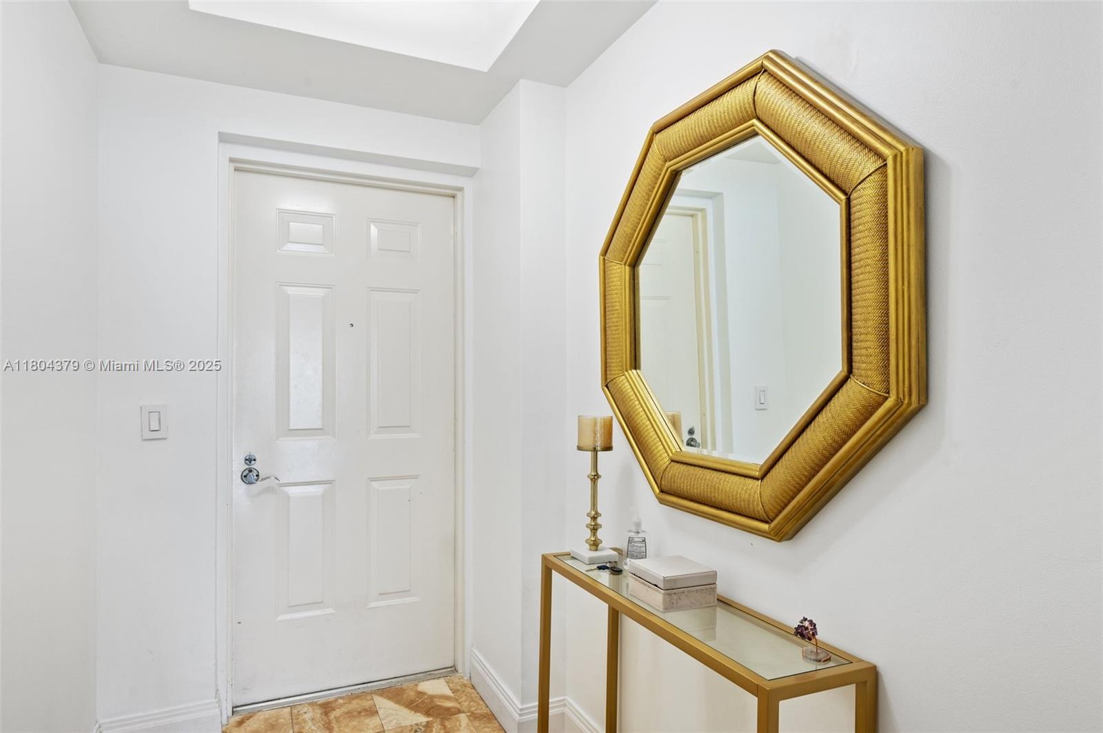 Aventura, Florida, 33180, United States, 2 Bedrooms Bedrooms, ,3 BathroomsBathrooms,Residential,For Sale,1826878