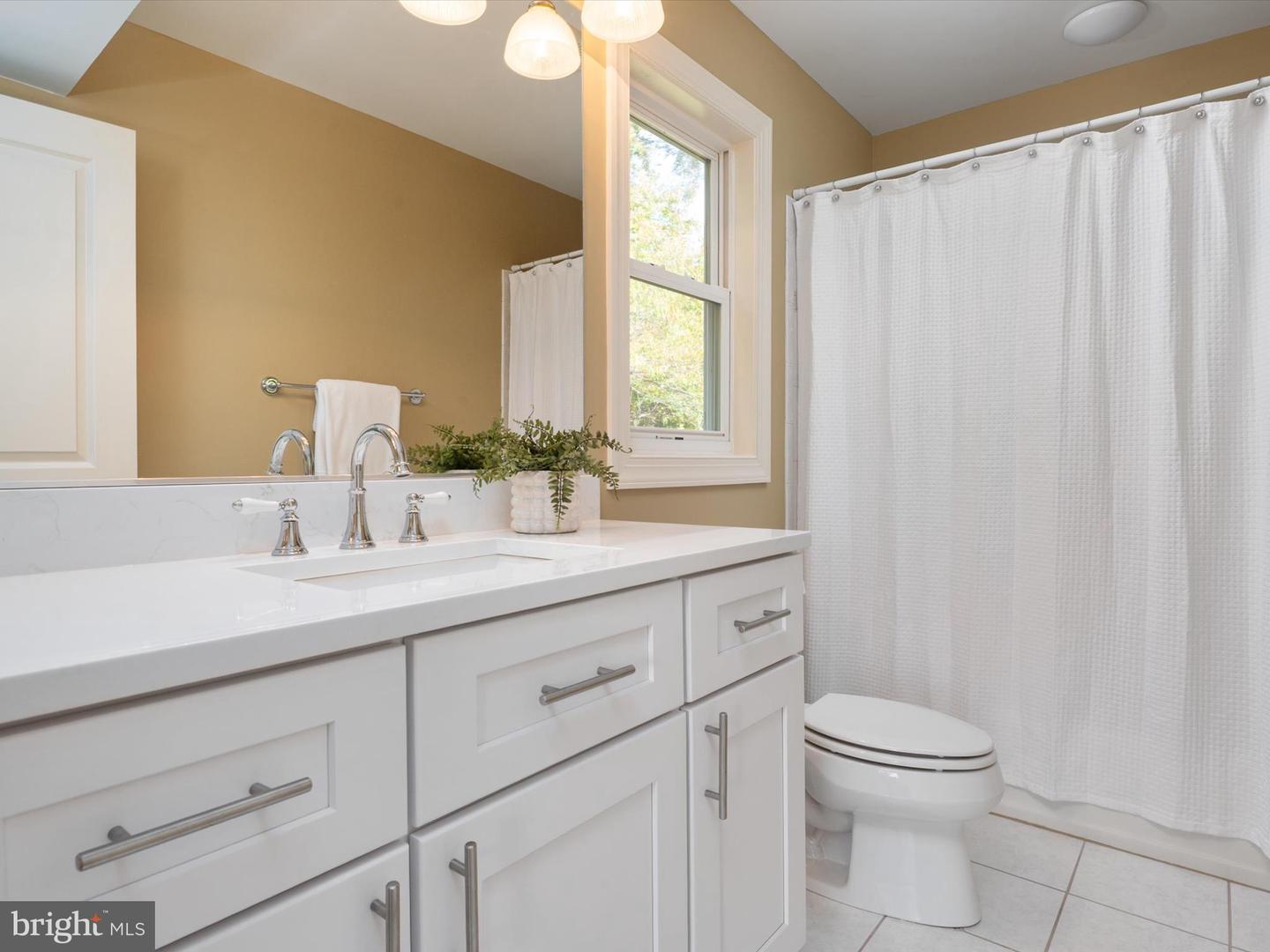 Pasadena, Maryland, 21122, United States, 6 Bedrooms Bedrooms, ,6 BathroomsBathrooms,Residential,For Sale,1994815