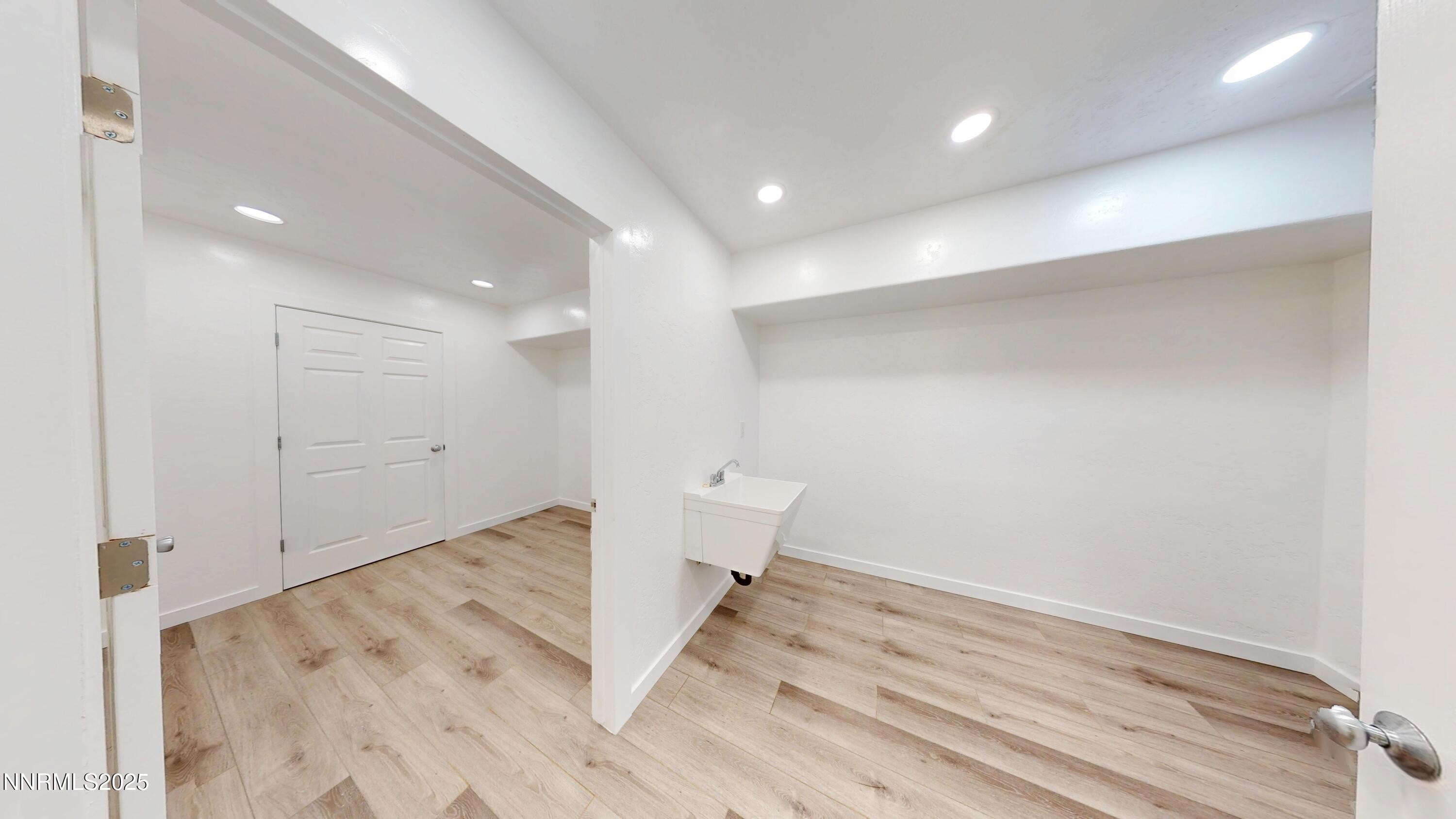 Winnemucca, Nevada, 89445, United States, 5 Bedrooms Bedrooms, ,3 BathroomsBathrooms,Residential,For Sale,1983317