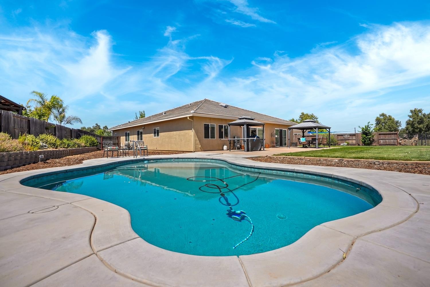 Ione, California, 95640, United States, 4 Bedrooms Bedrooms, ,3 BathroomsBathrooms,Residential,For Sale,1975203