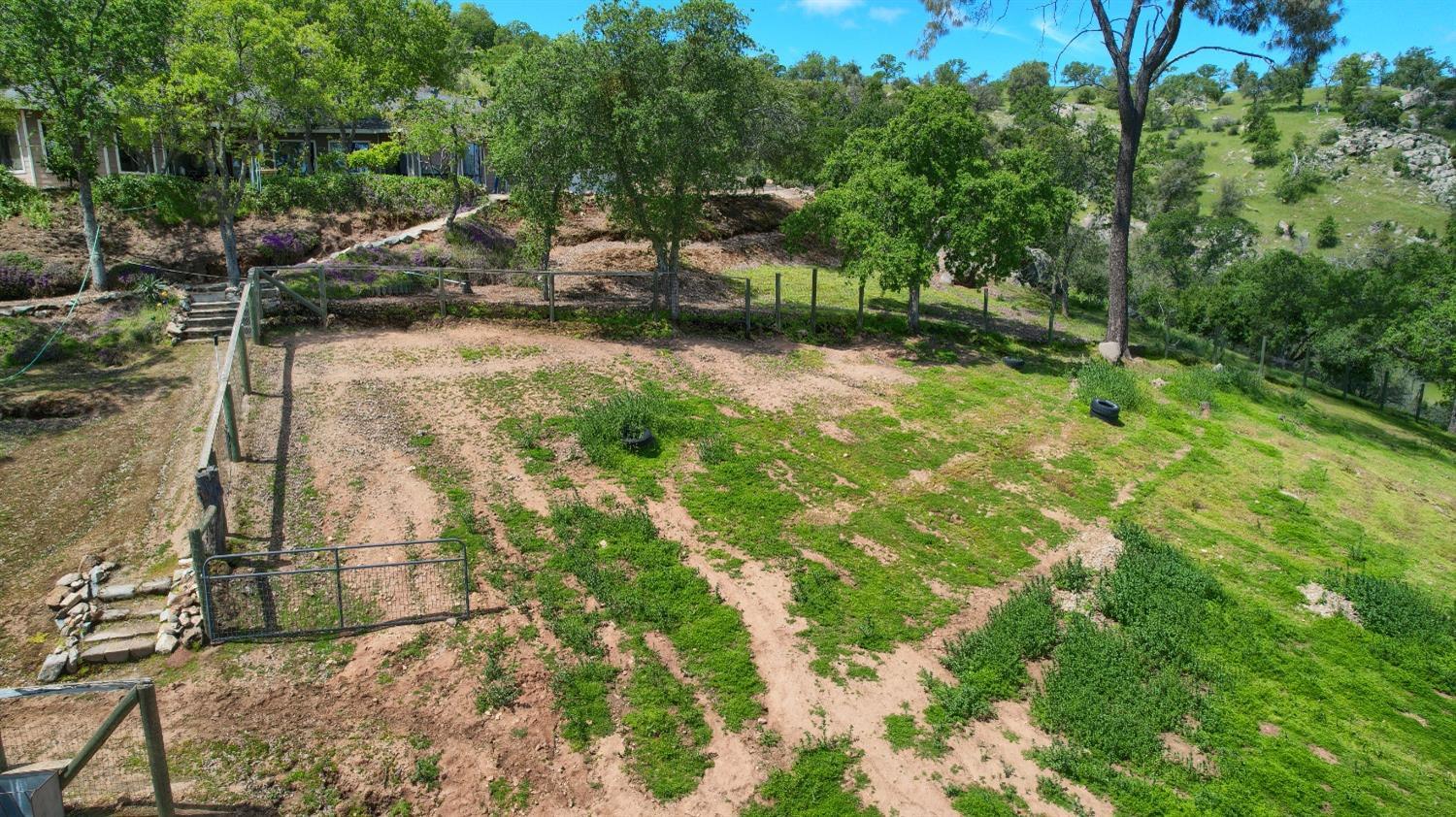 Coarsegold, California, 93614, United States, 3 Bedrooms Bedrooms, ,2 BathroomsBathrooms,Residential,For Sale,2006317