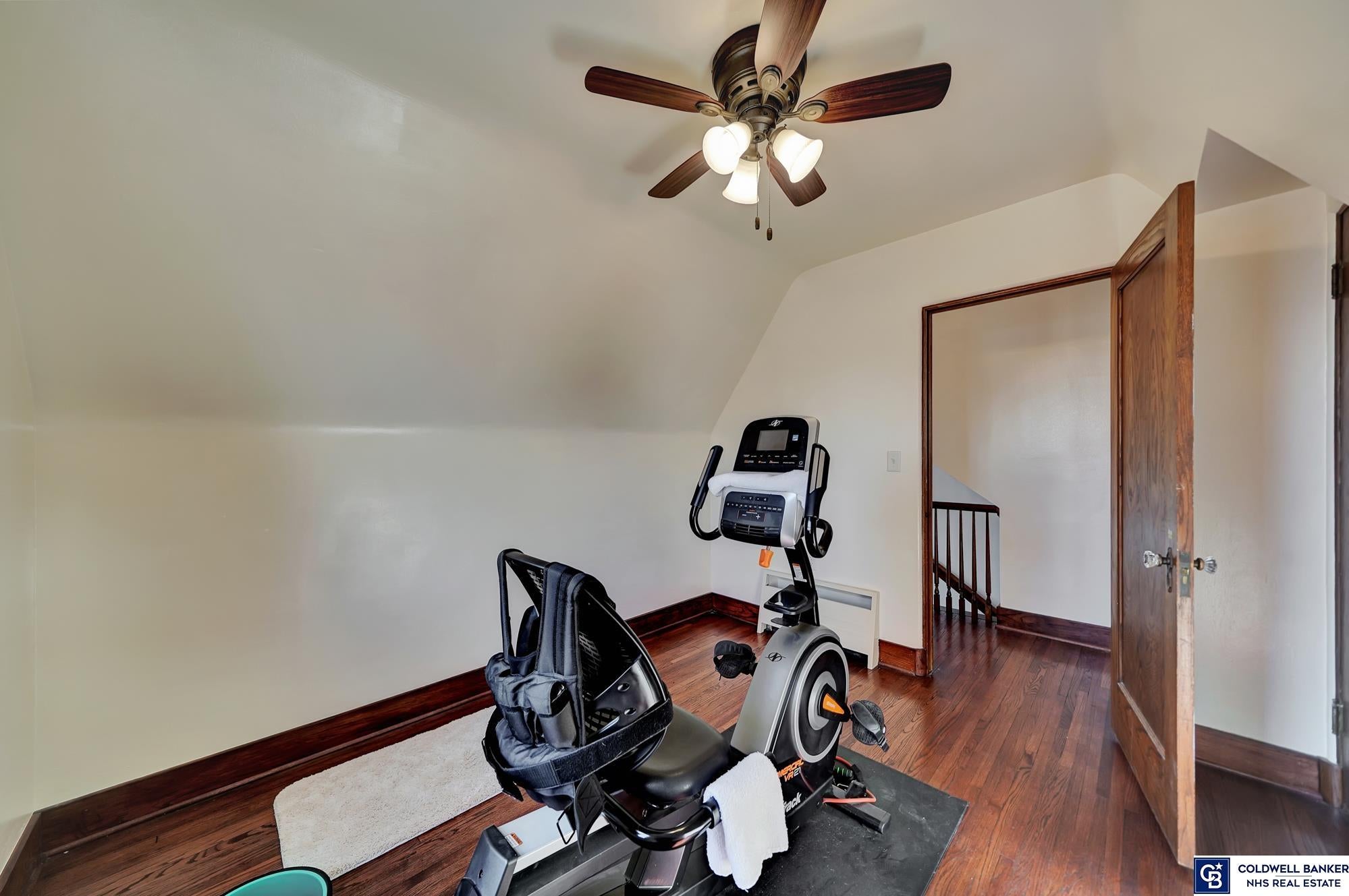 Lincoln, Nebraska, 68510, United States, 6 Bedrooms Bedrooms, ,2 BathroomsBathrooms,Residential,For Sale,1796246