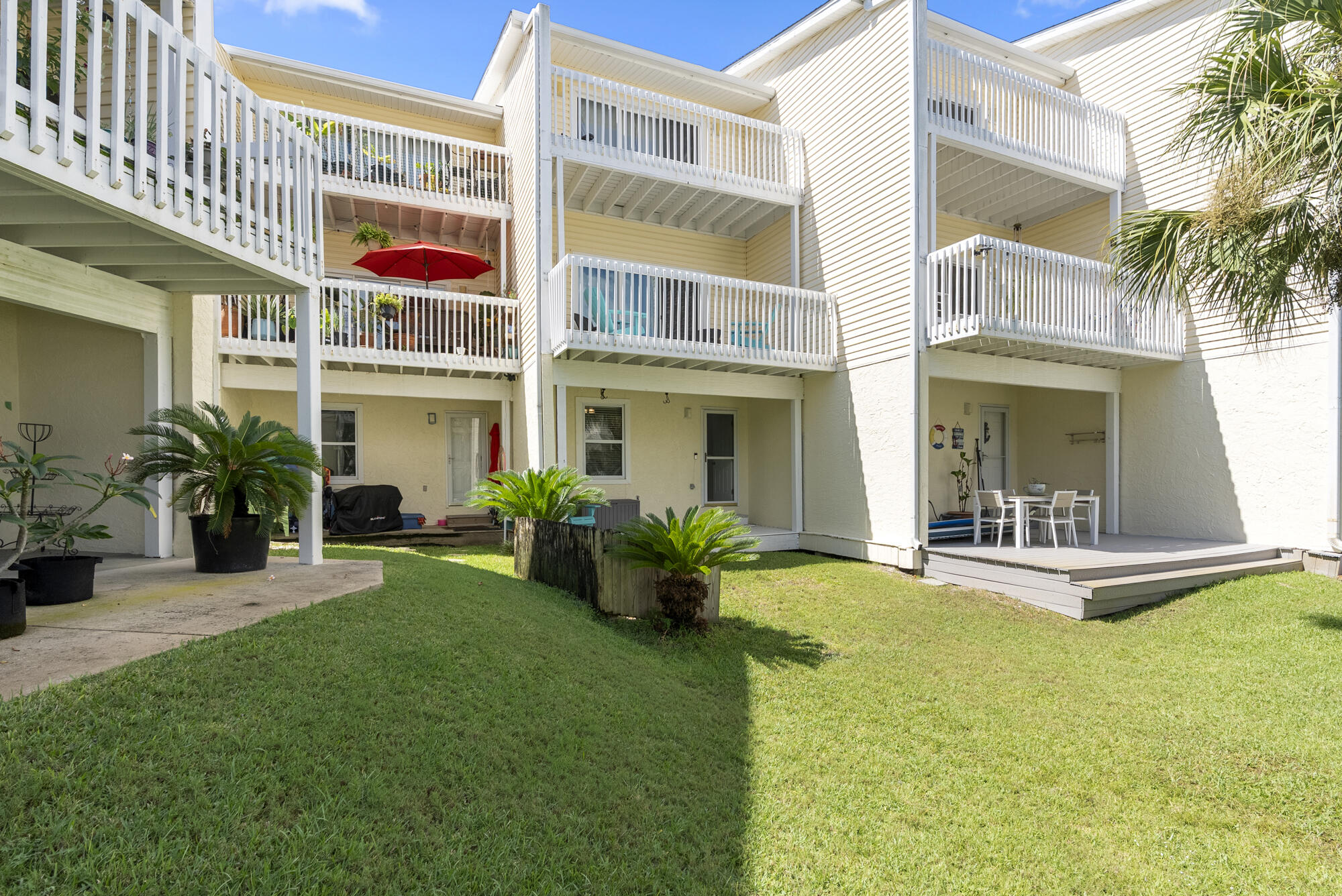 Navarre, Florida, 32566, United States, 3 Bedrooms Bedrooms, ,5 BathroomsBathrooms,Residential,For Sale,1956156