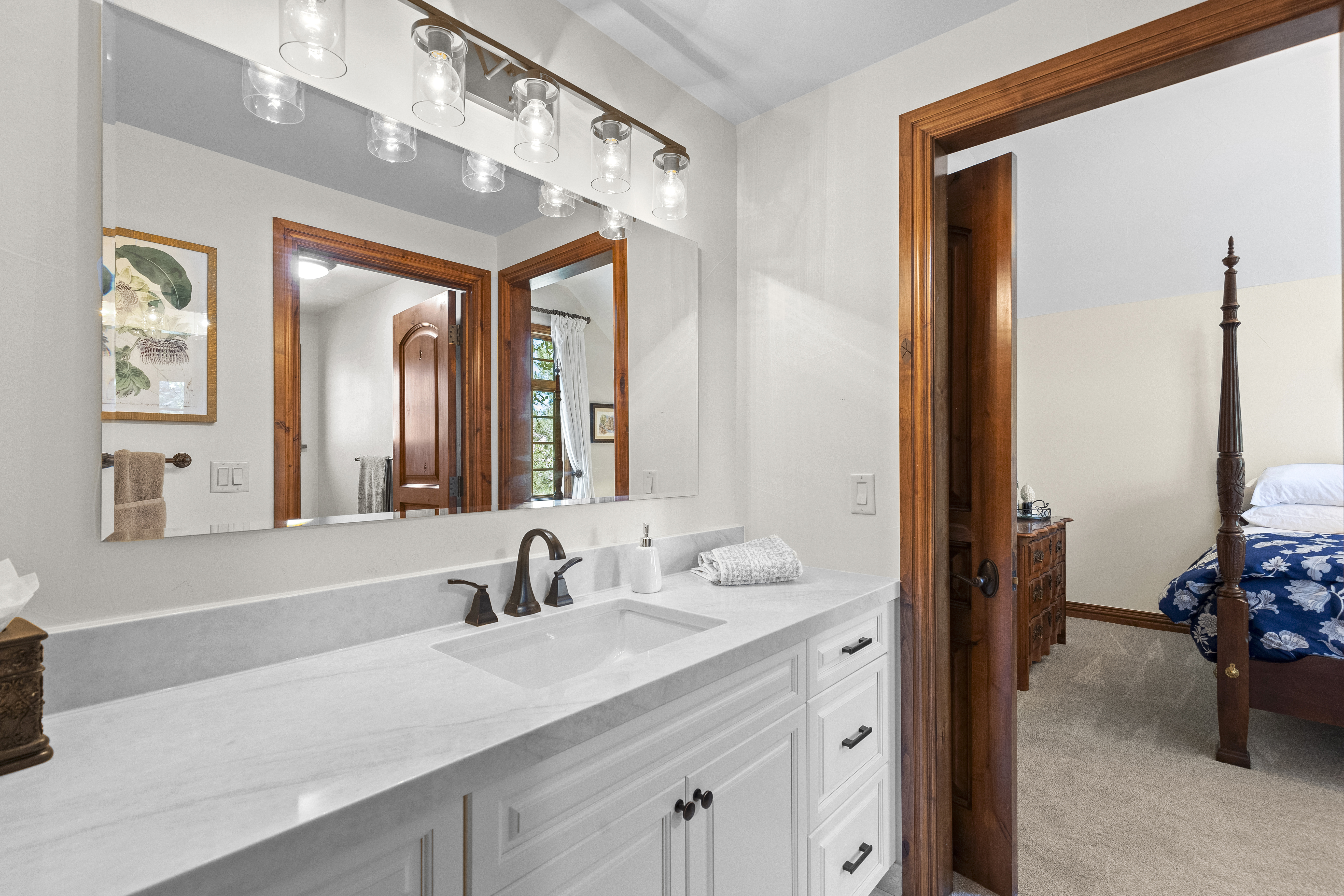  Distinguished 5 Bed  7 Bath Legacy Estate in Castle Pines Village - 物件實景