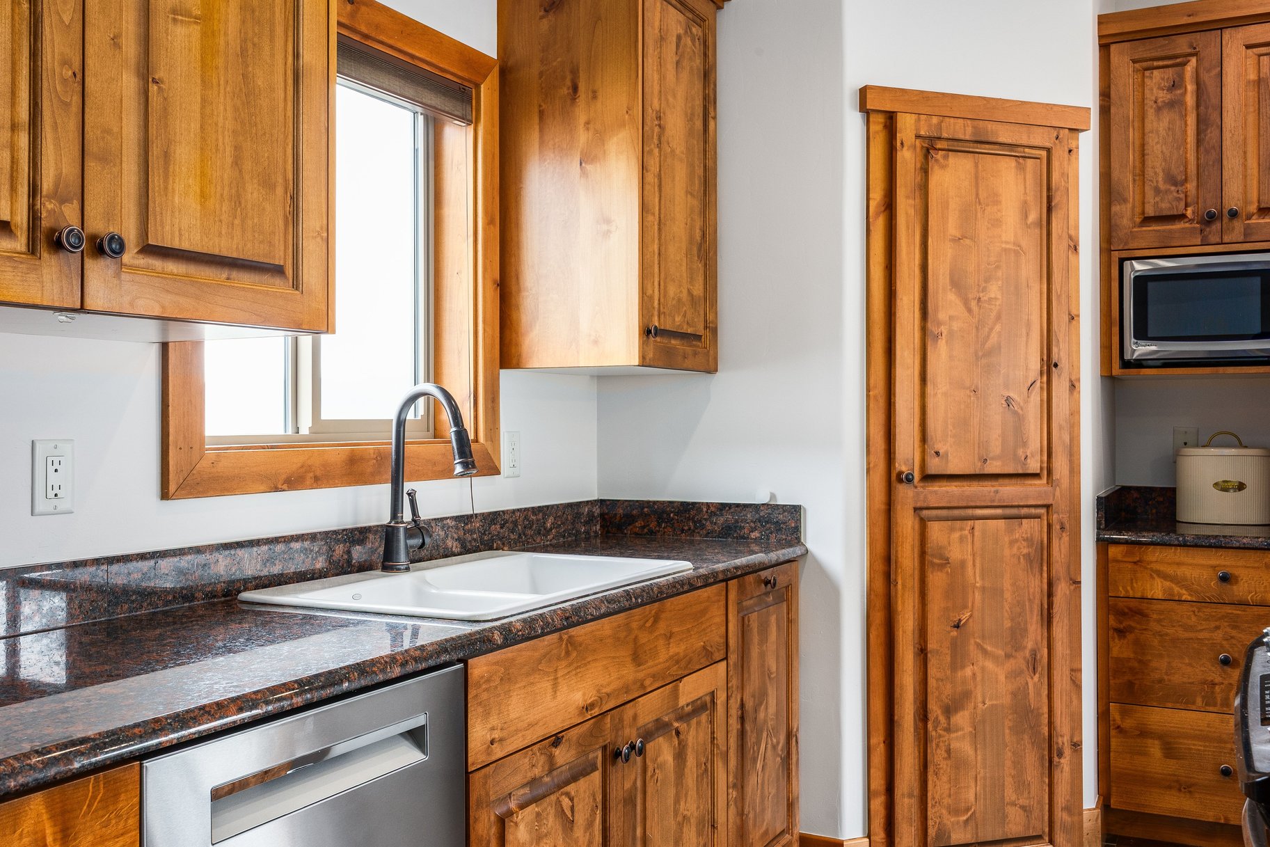  Impeccably Maintained Park City Home with Expansive Space & Sweeping Views - 物件實景