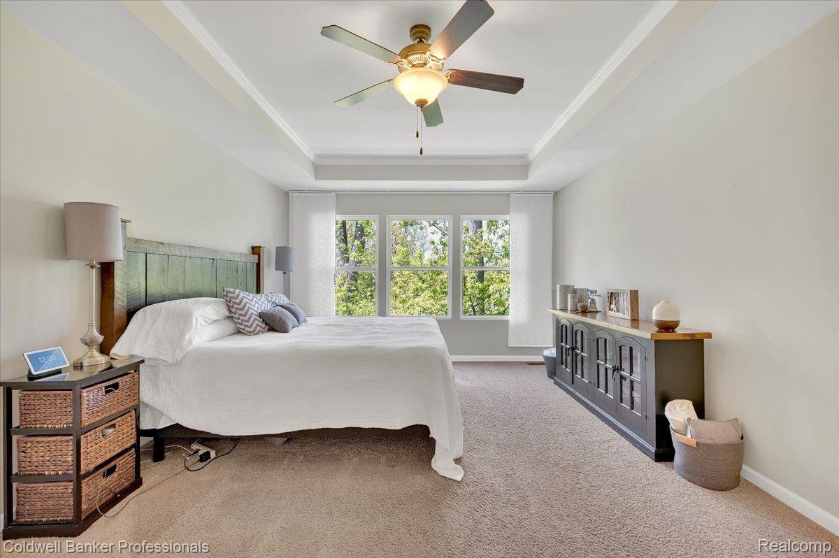 Oxford, Michigan, 48371, United States, 5 Bedrooms Bedrooms, ,4 BathroomsBathrooms,Residential,For Sale,1940303