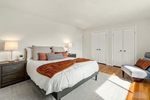 Watertown, Massachusetts, 02472, United States, 2 Bedrooms Bedrooms, ,1 BathroomBathrooms,Residential,For Sale,1951365